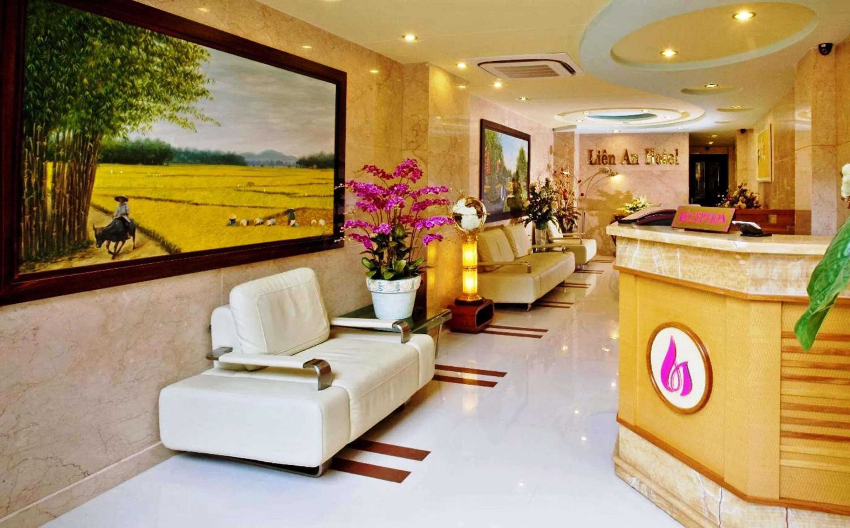 Lobby or reception in Lien An Sai Gon Hotel