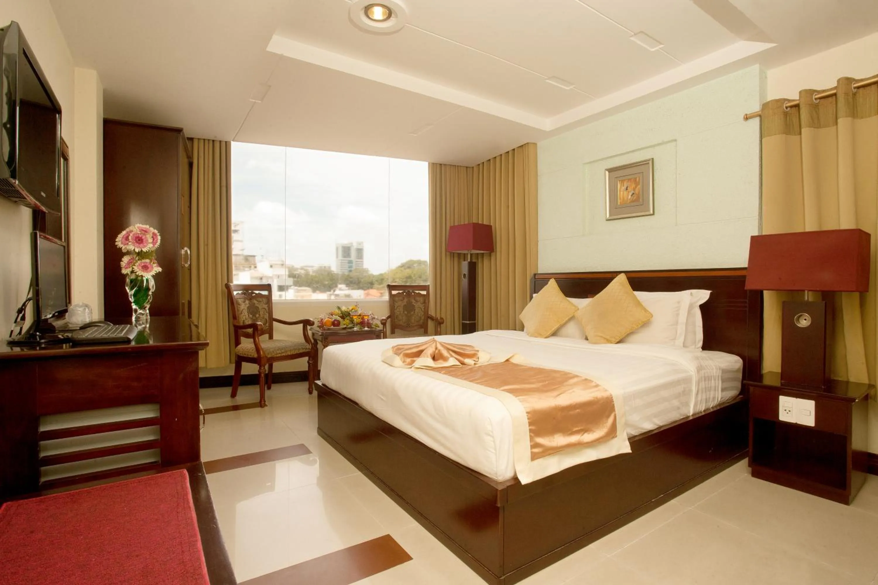 Photo of the whole room, Bed in Lien An Sai Gon Hotel