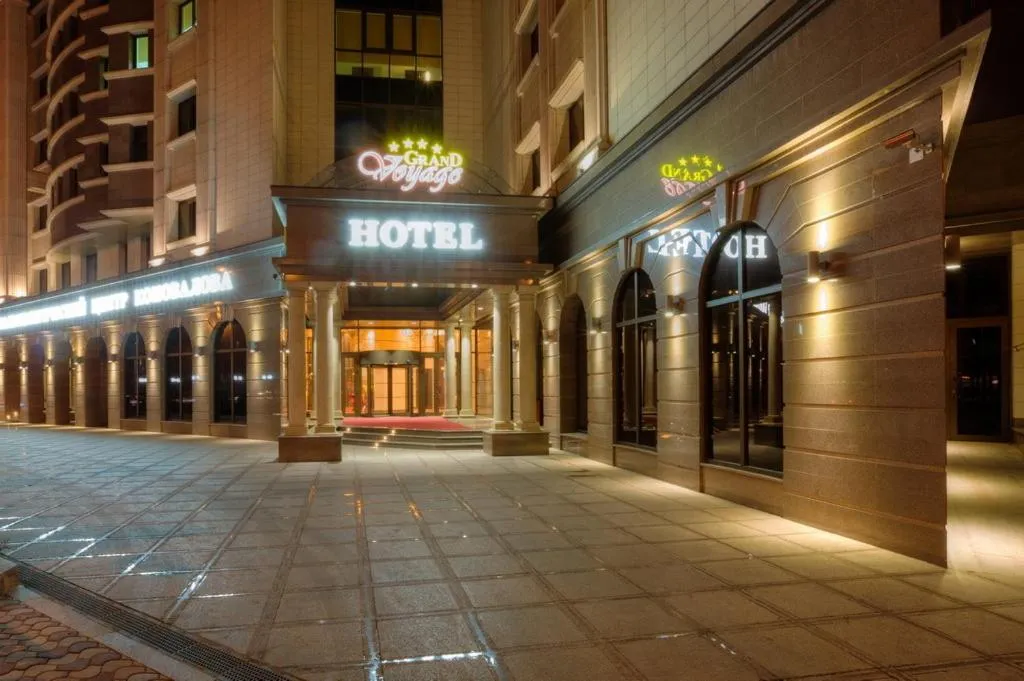 Facade/entrance in Grand Voyage Hotel