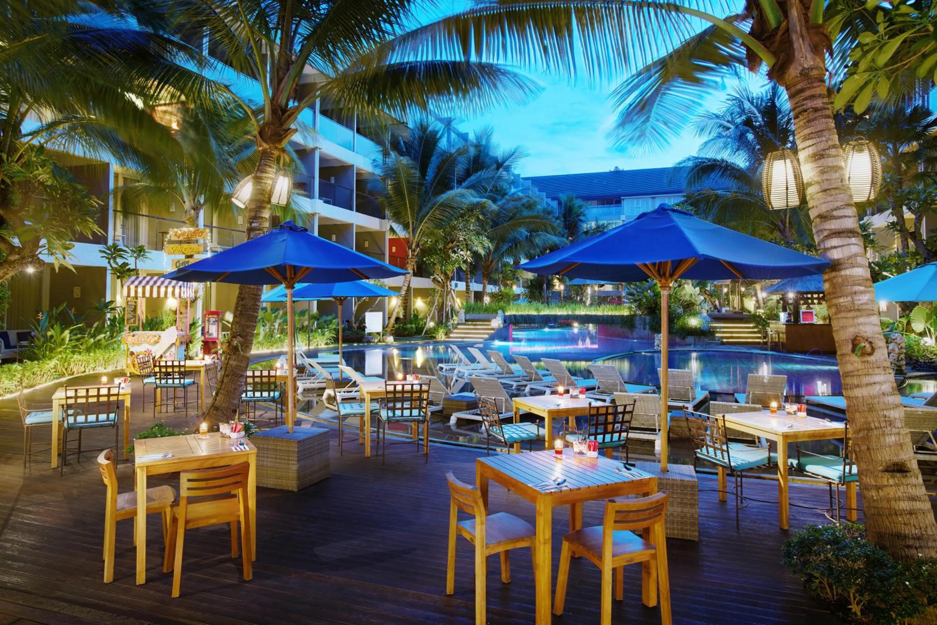 Lounge or bar in Ramada Encore by Wyndham Bali Seminyak