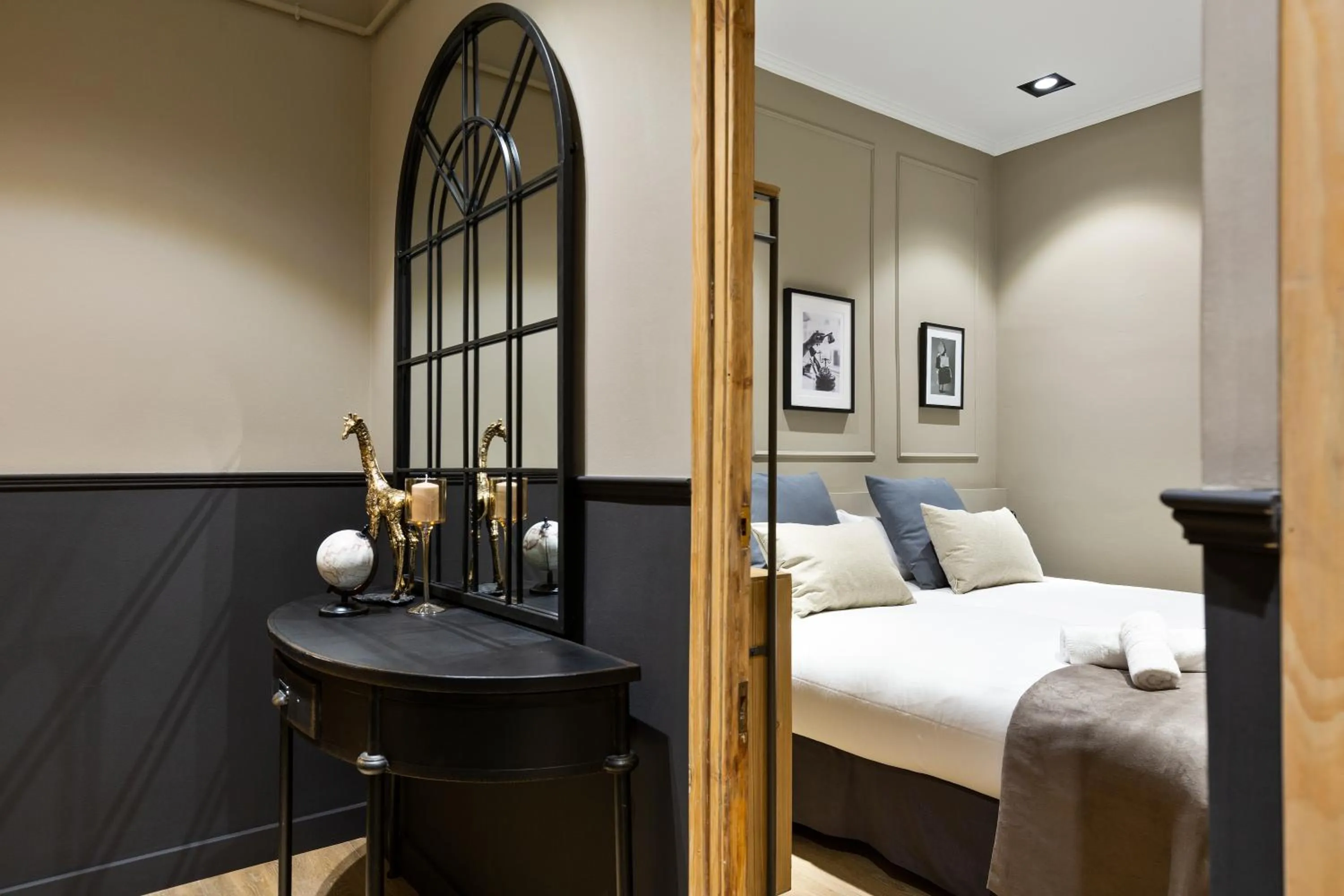 Bedroom, Bed in Sagrada266 by chicStays