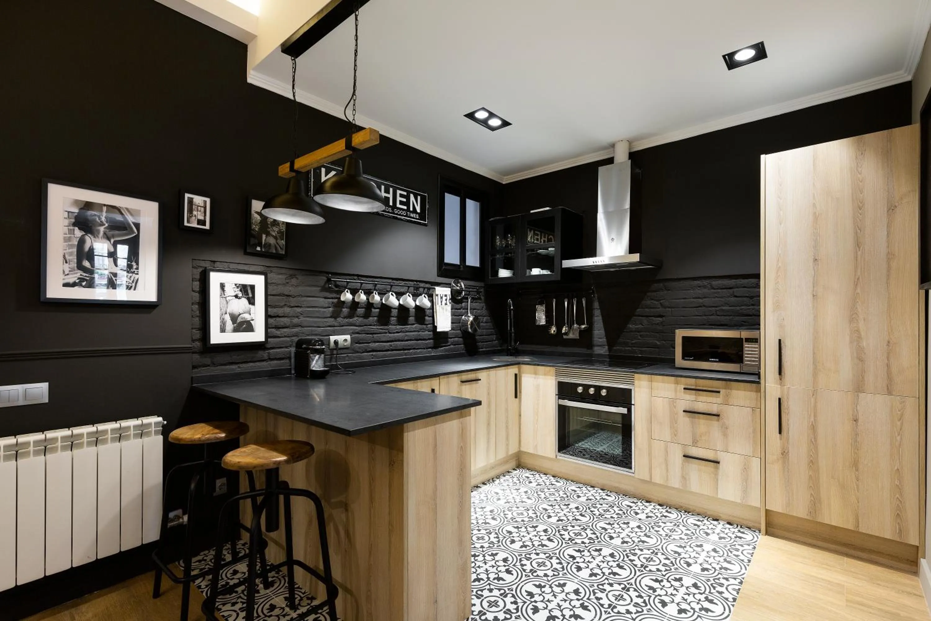 Kitchen or kitchenette in Sagrada266 by chicStays