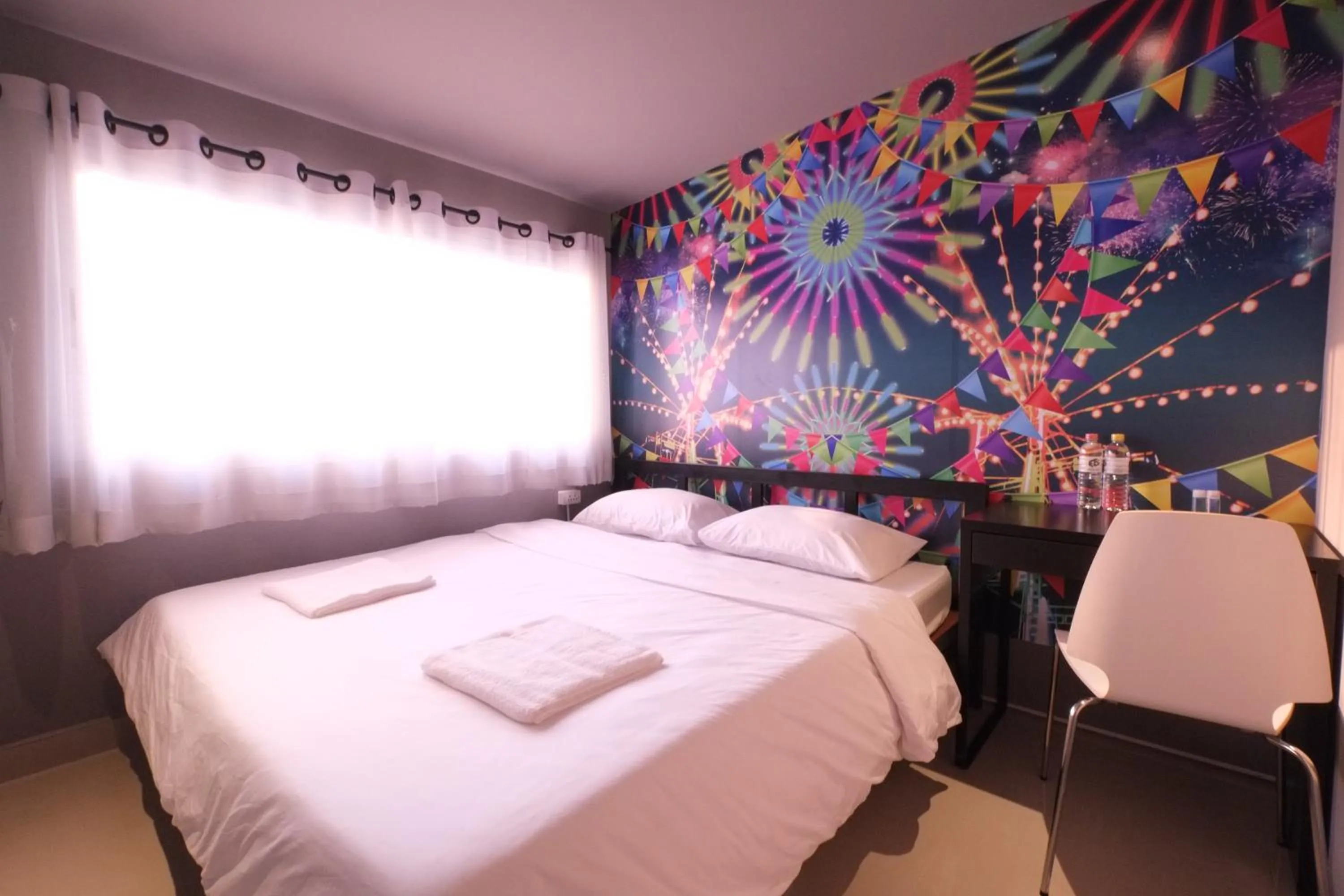 Photo of the whole room, Bed in Everyday Bangkok Hostel