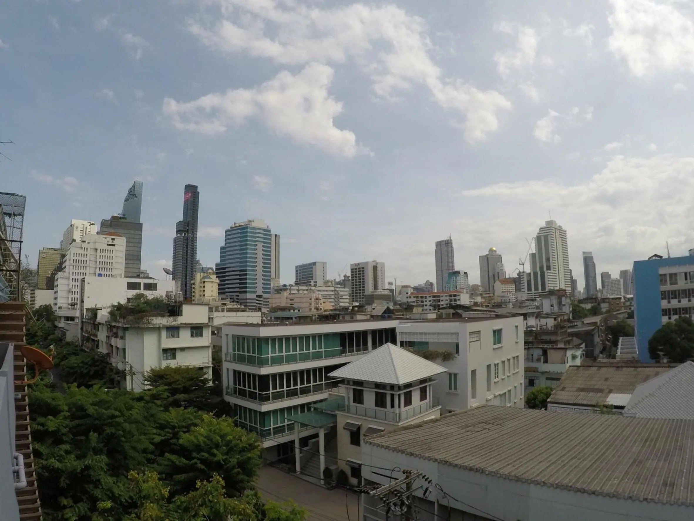 City view in Everyday Bangkok Hostel