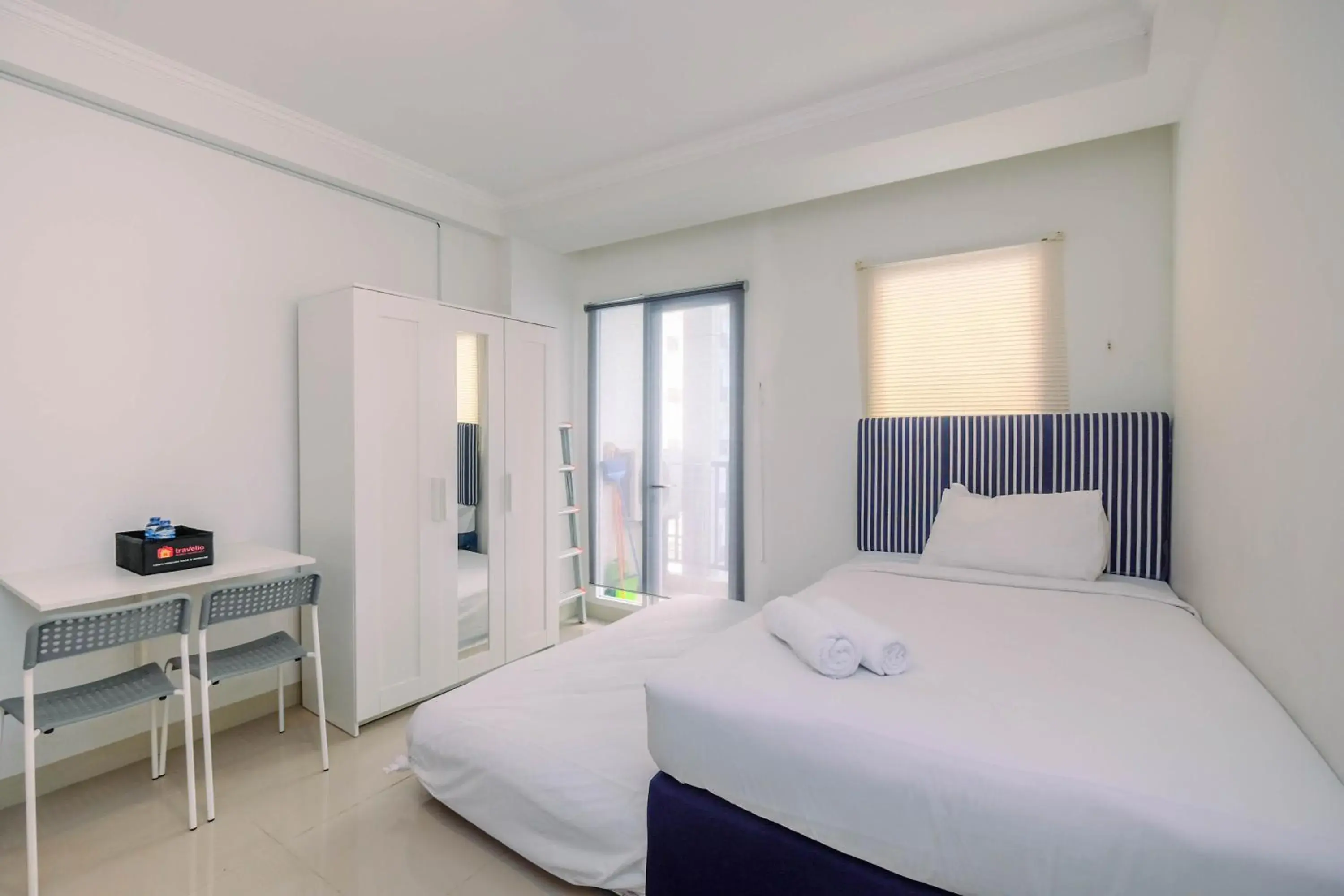 Simply Clean and Spacious Studio Signature Park Grande Apartment By Travelio Simply Clean and Spacious Studio Signature Park Grande Apartment By Travelio