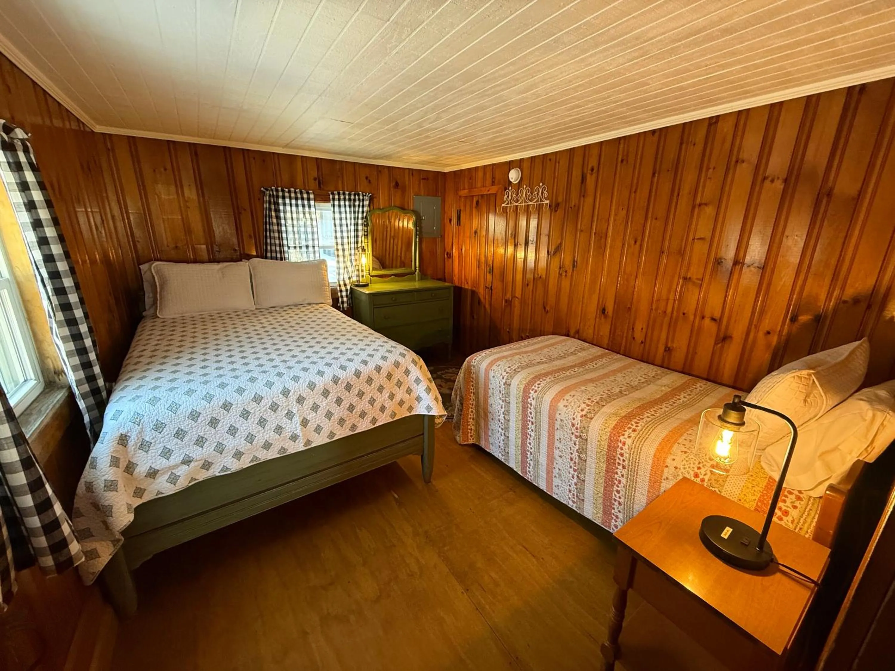 Bed in Cottage Place on Squam Lake