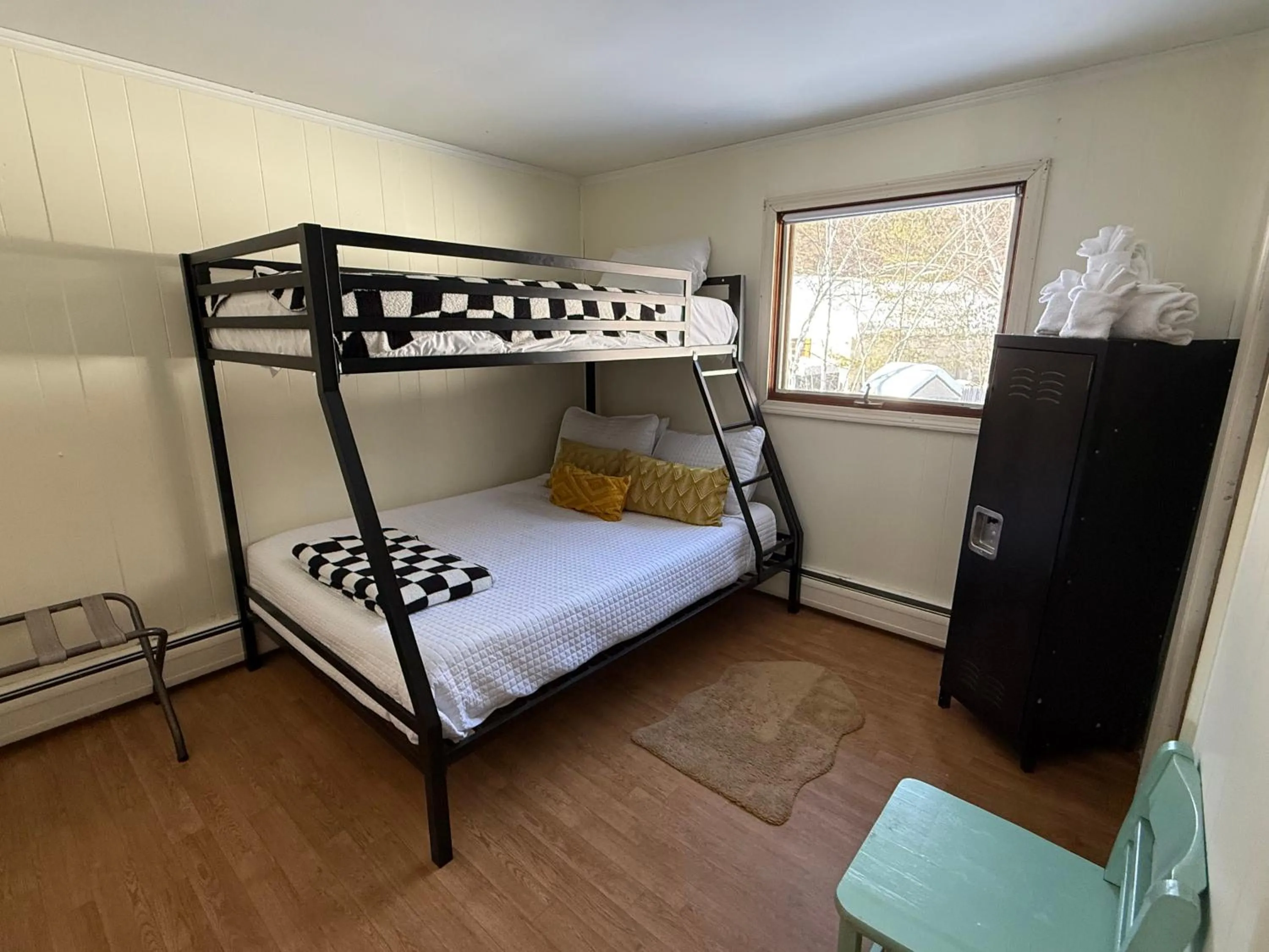 Bed in Cottage Place on Squam Lake