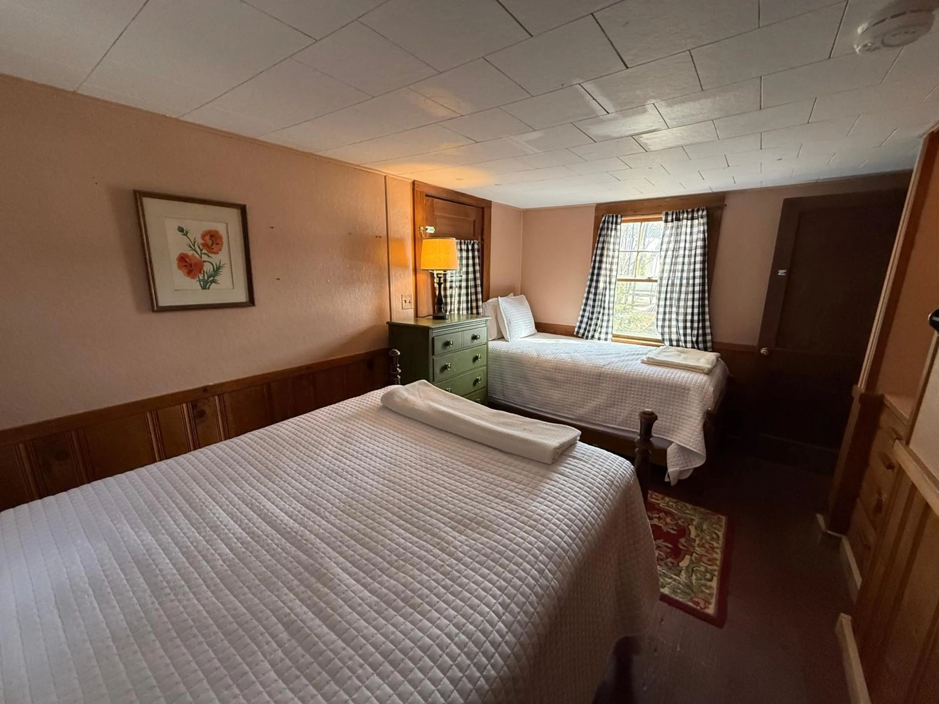 Bed in Cottage Place on Squam Lake