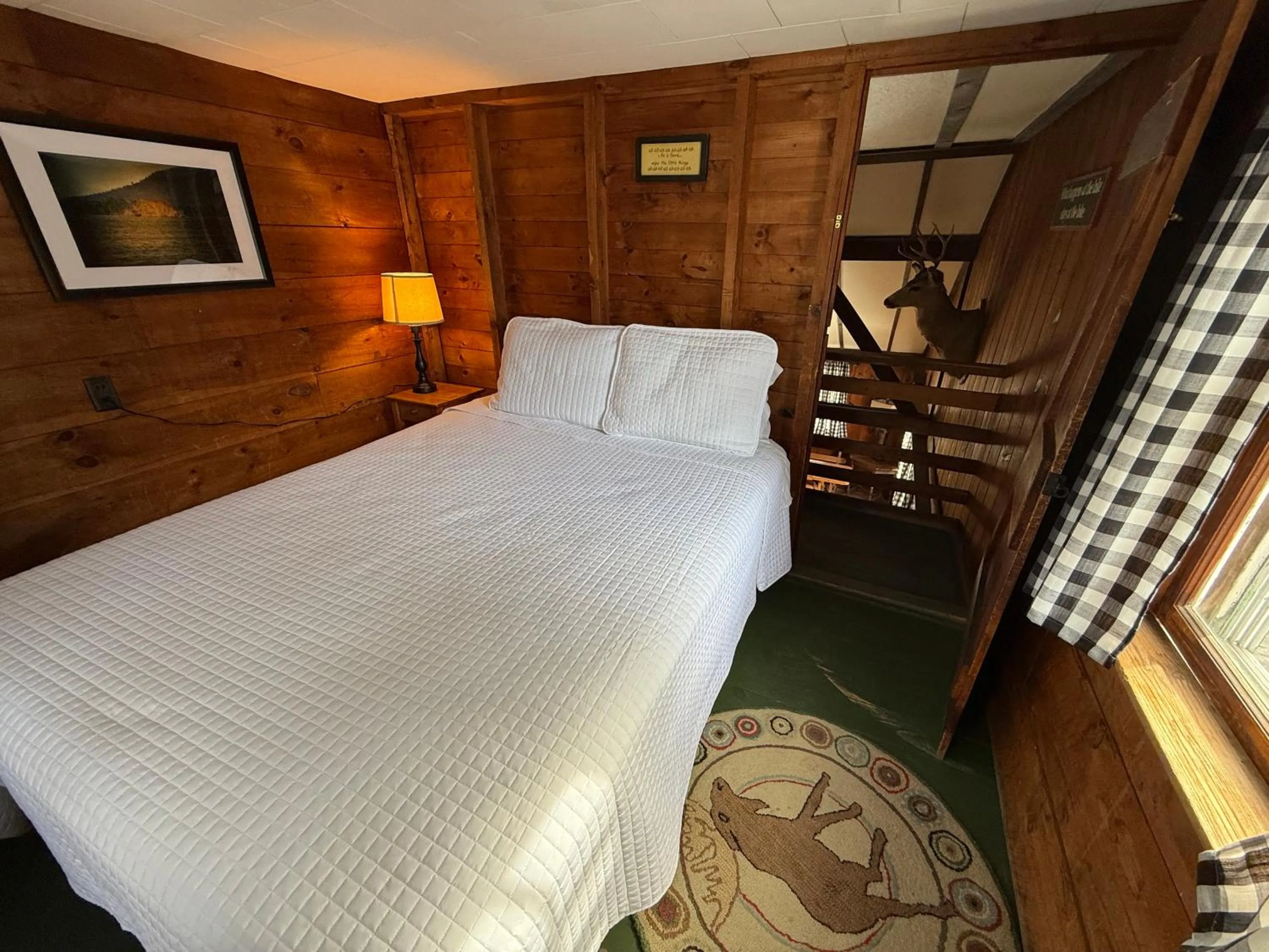 Bed in Cottage Place on Squam Lake