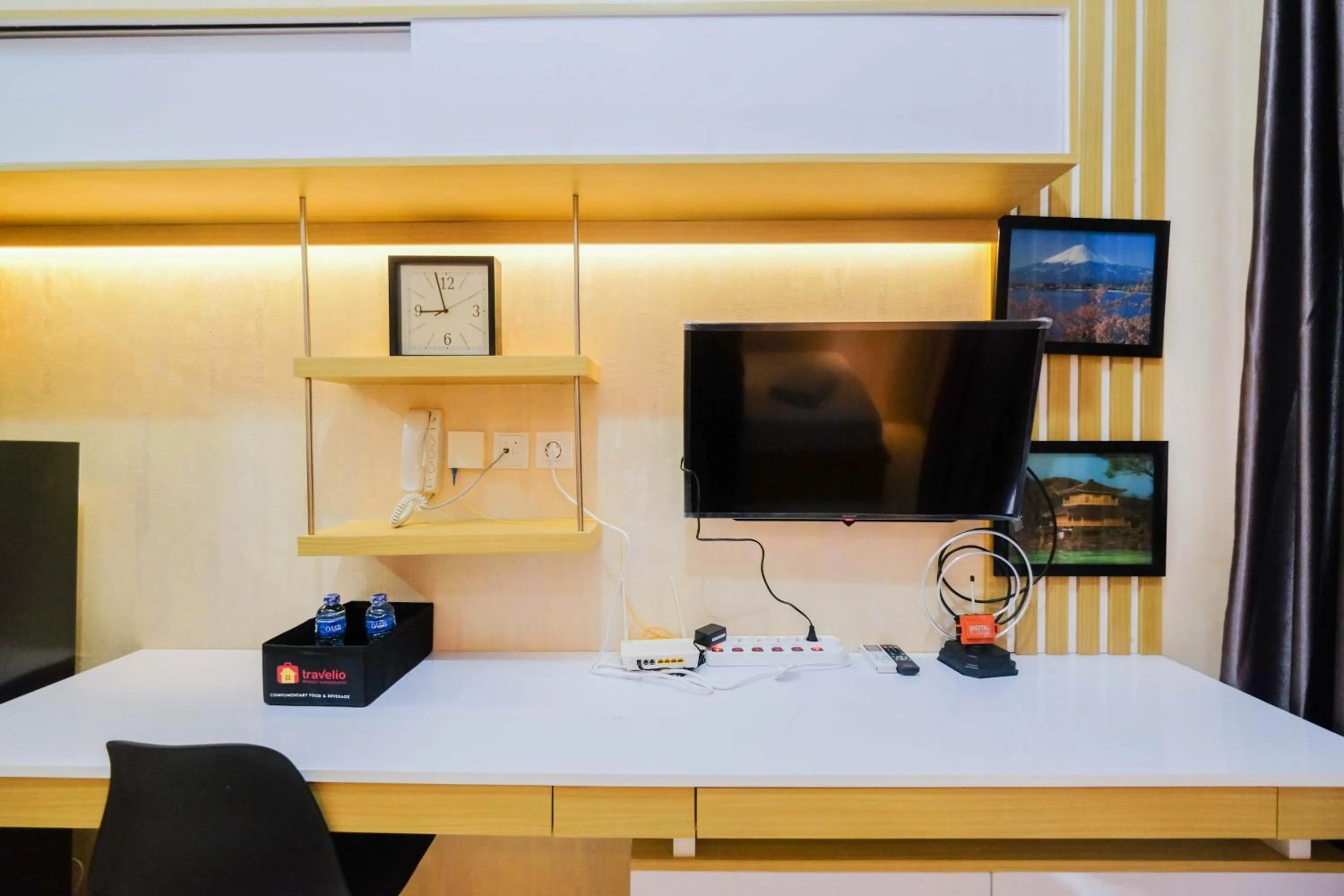 Fully Furnished Studio with Comfortable Design Dave Apartment By Travelio