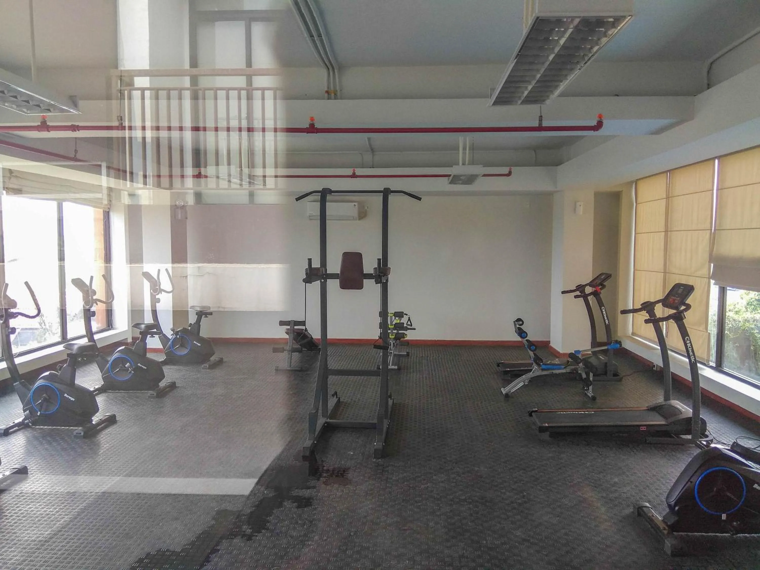 Fully Furnished Studio with Comfortable Design Dave Apartment By Travelio