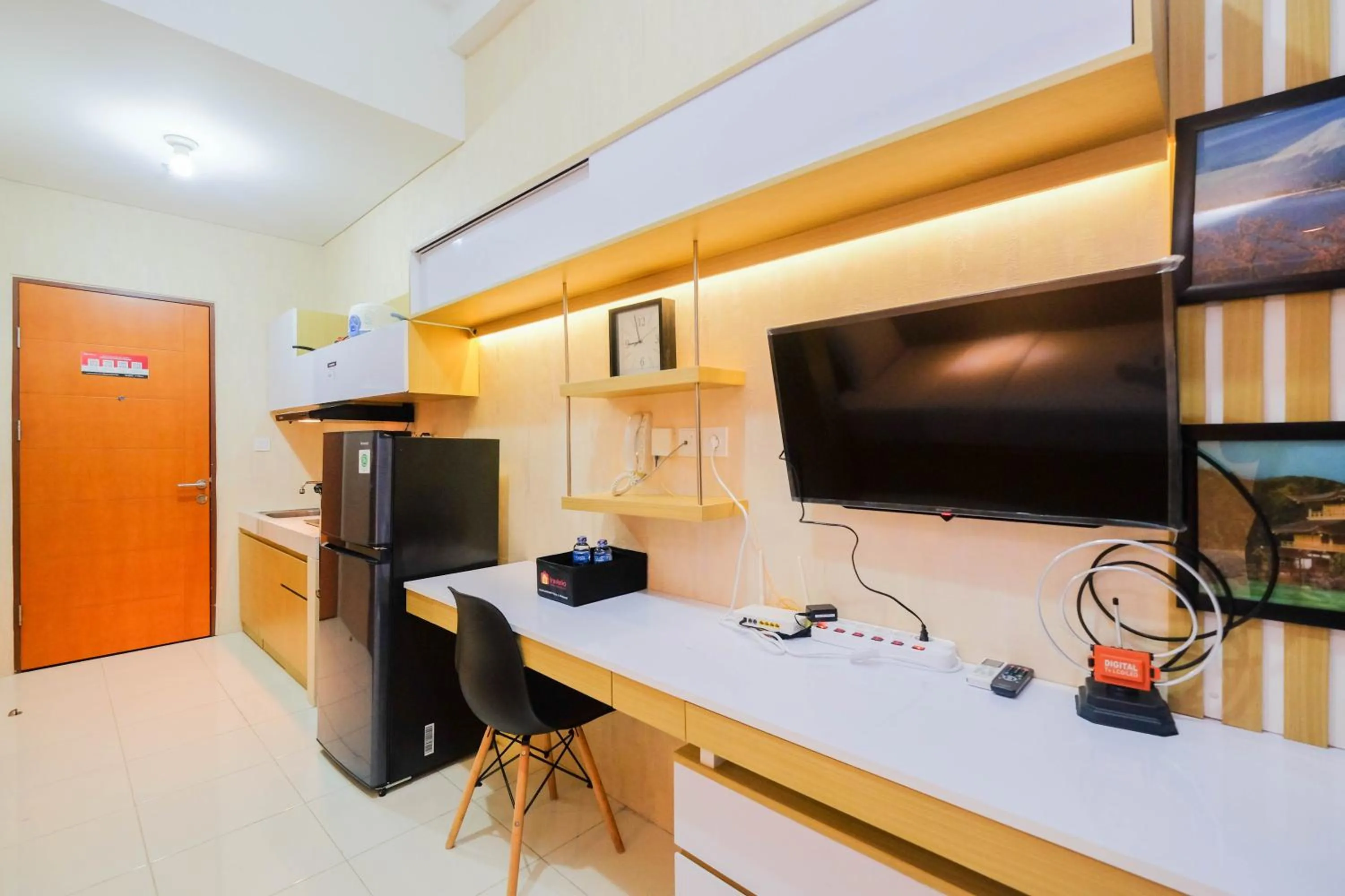 Fully Furnished Studio with Comfortable Design Dave Apartment By Travelio