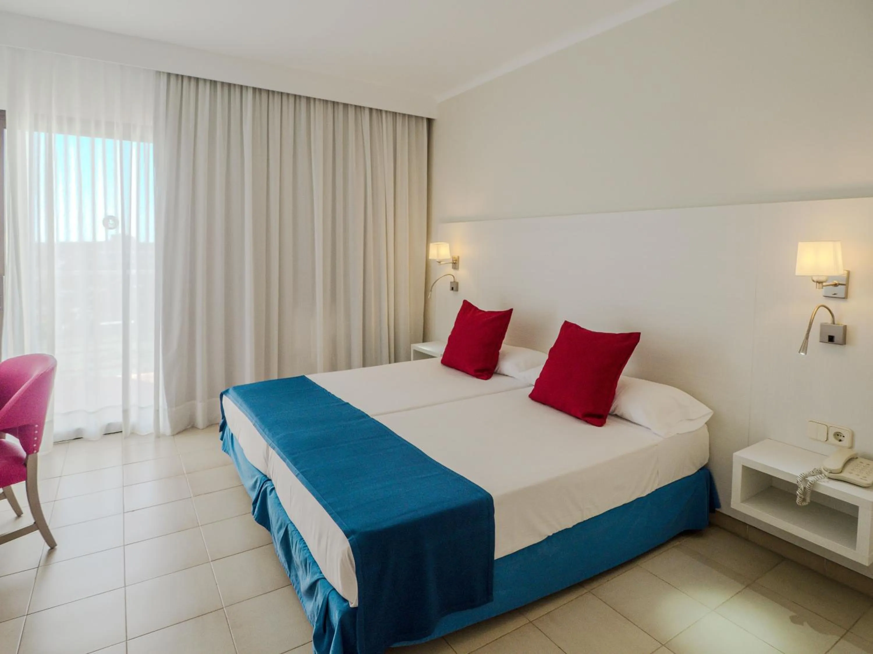 Bed in Hotel La Santa Maria