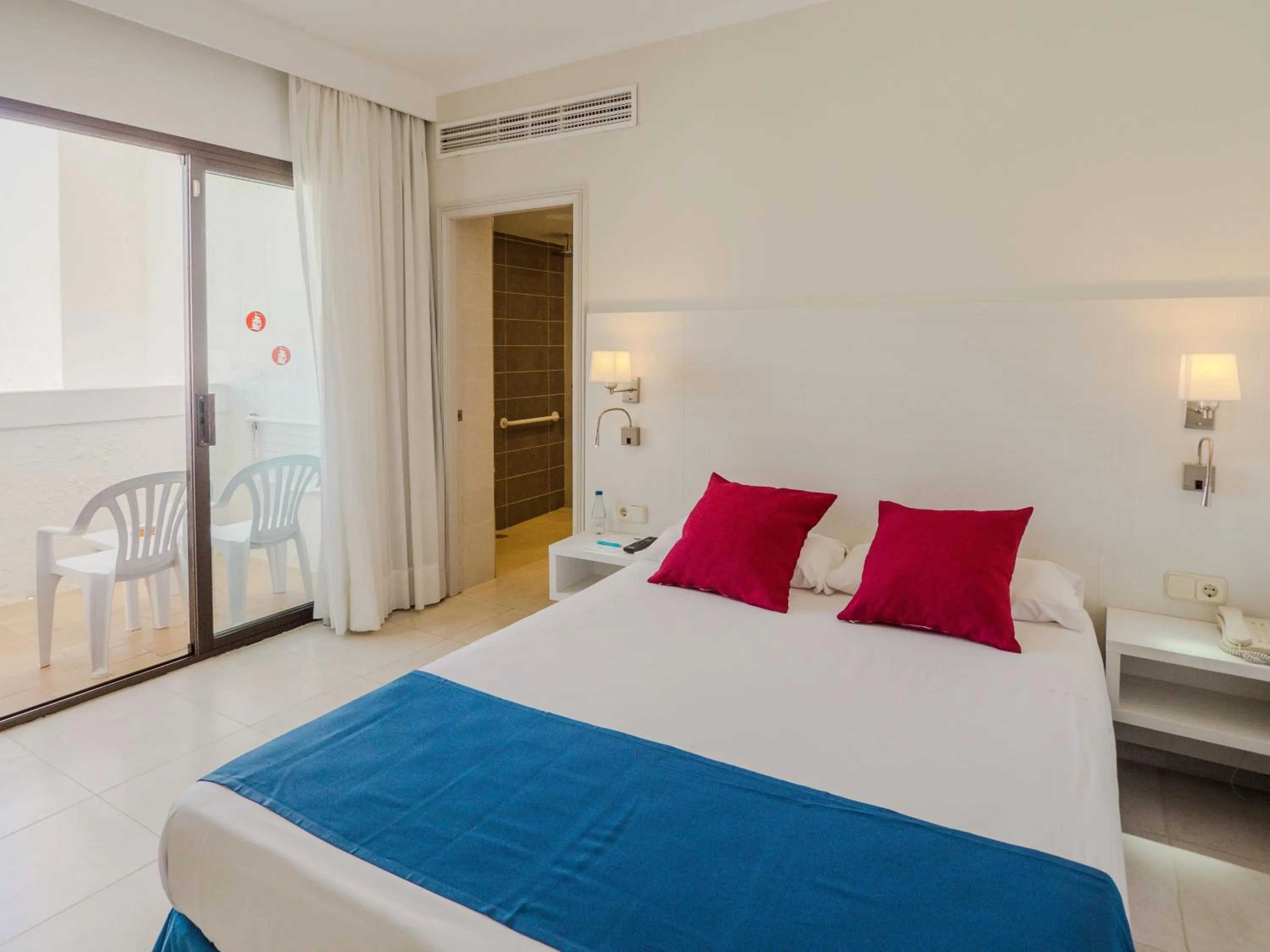 Bedroom, Bed in Hotel La Santa Maria