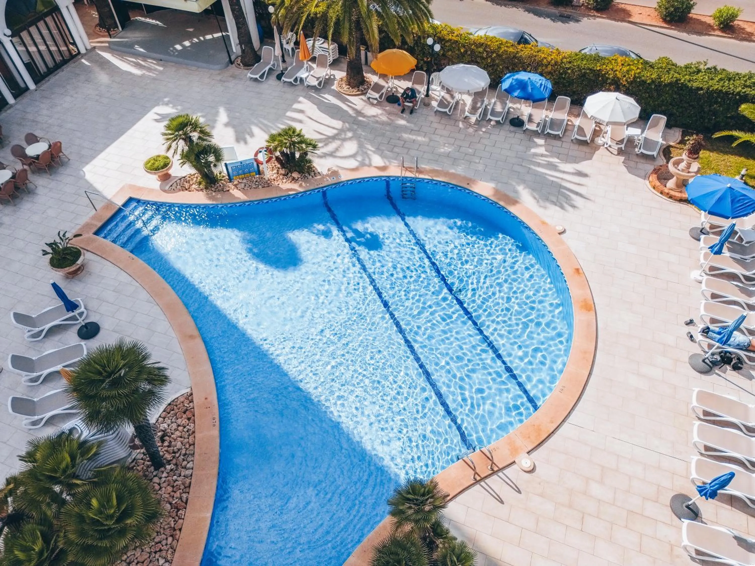 Swimming pool in Hotel La Santa Maria