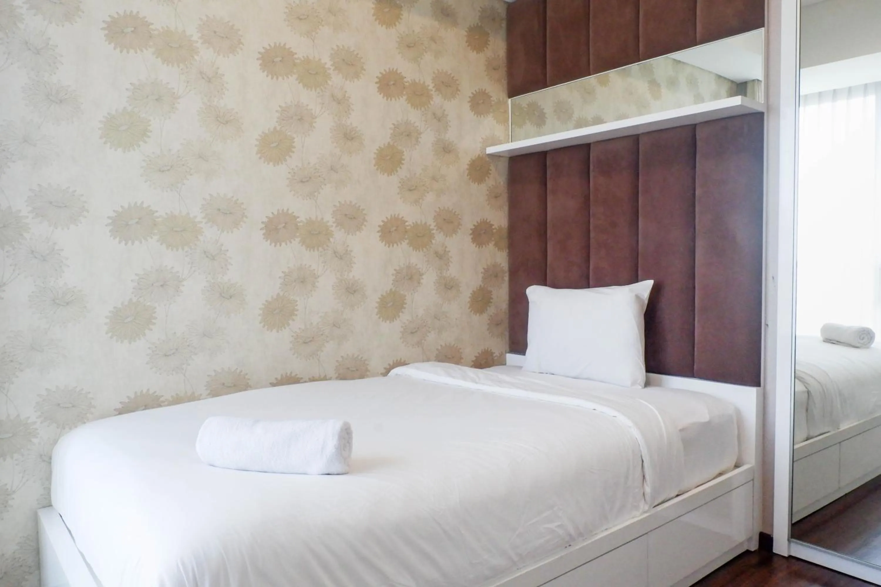 Bedroom, Bed in Scenic Modern 2BR Apartment at Trillium Residence By Travelio