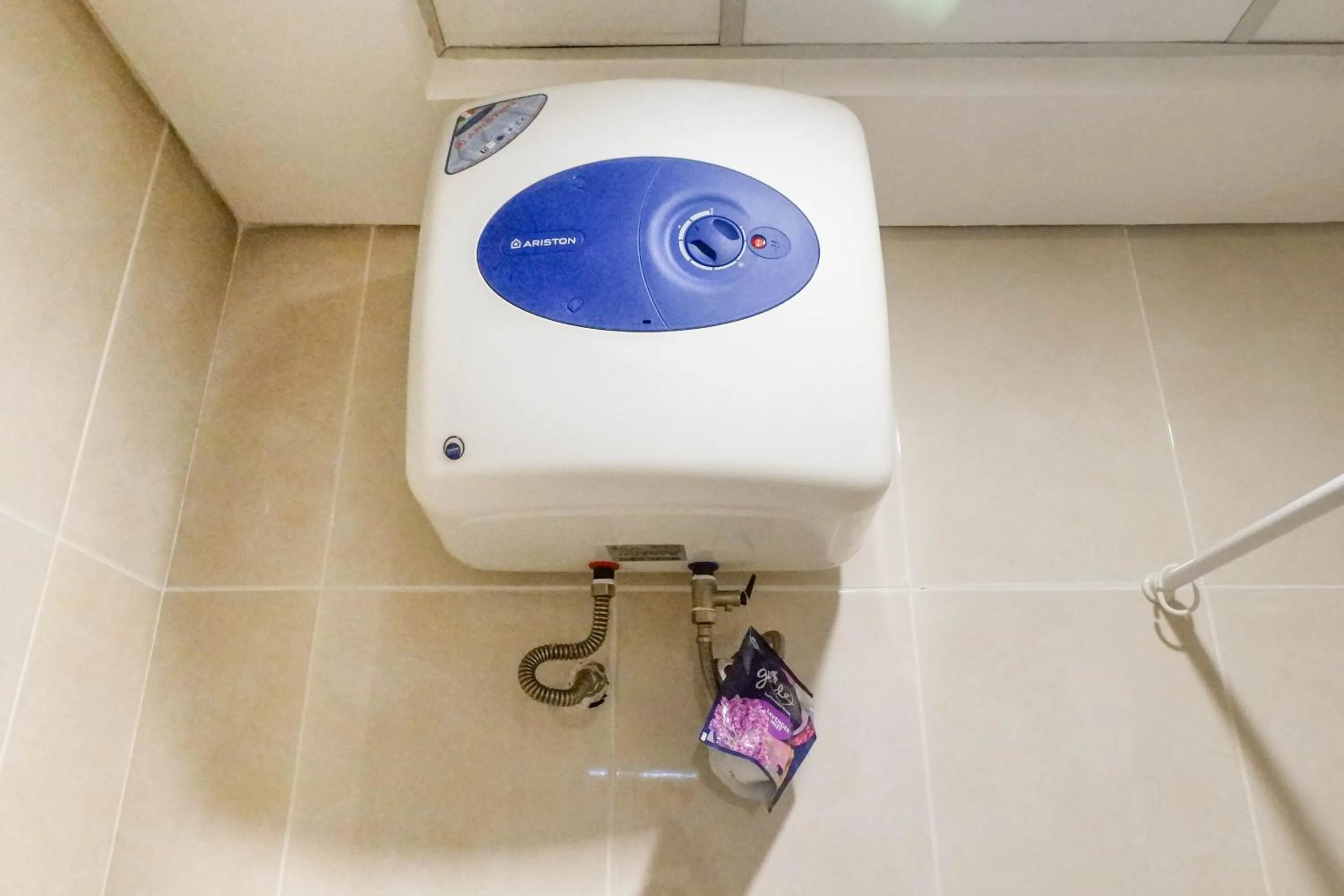 Bathroom in Scenic Modern 2BR Apartment at Trillium Residence By Travelio