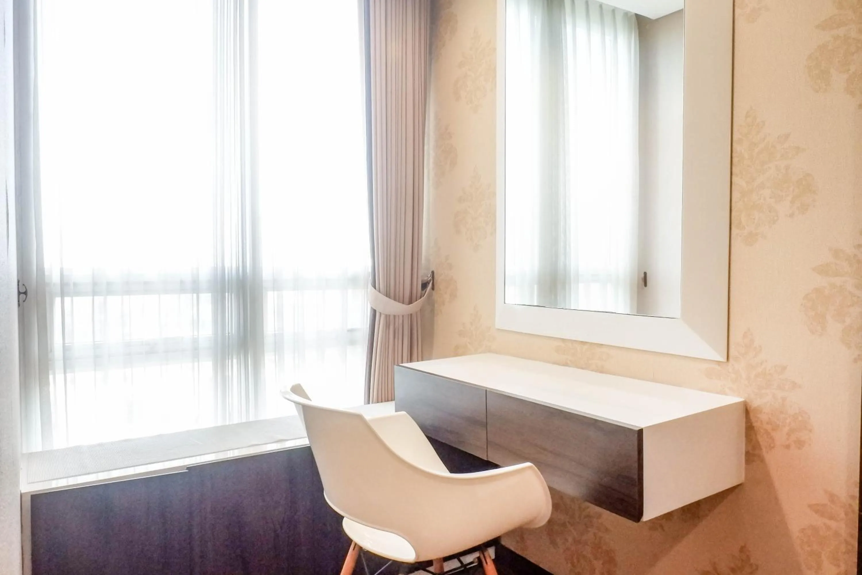 Scenic Modern 2BR Apartment at Trillium Residence By Travelio