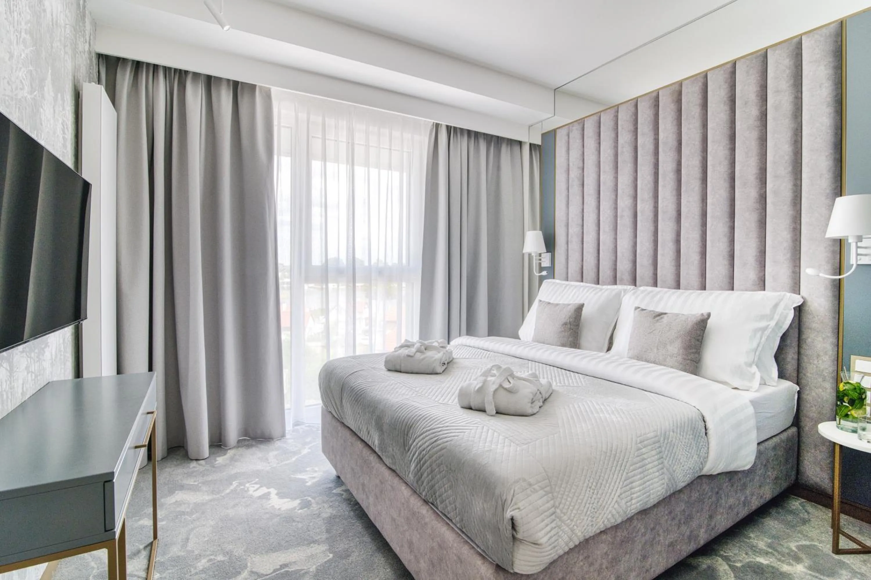 Bed in Apartamenty Premium N11 Mikołajki - Destigo Hotels