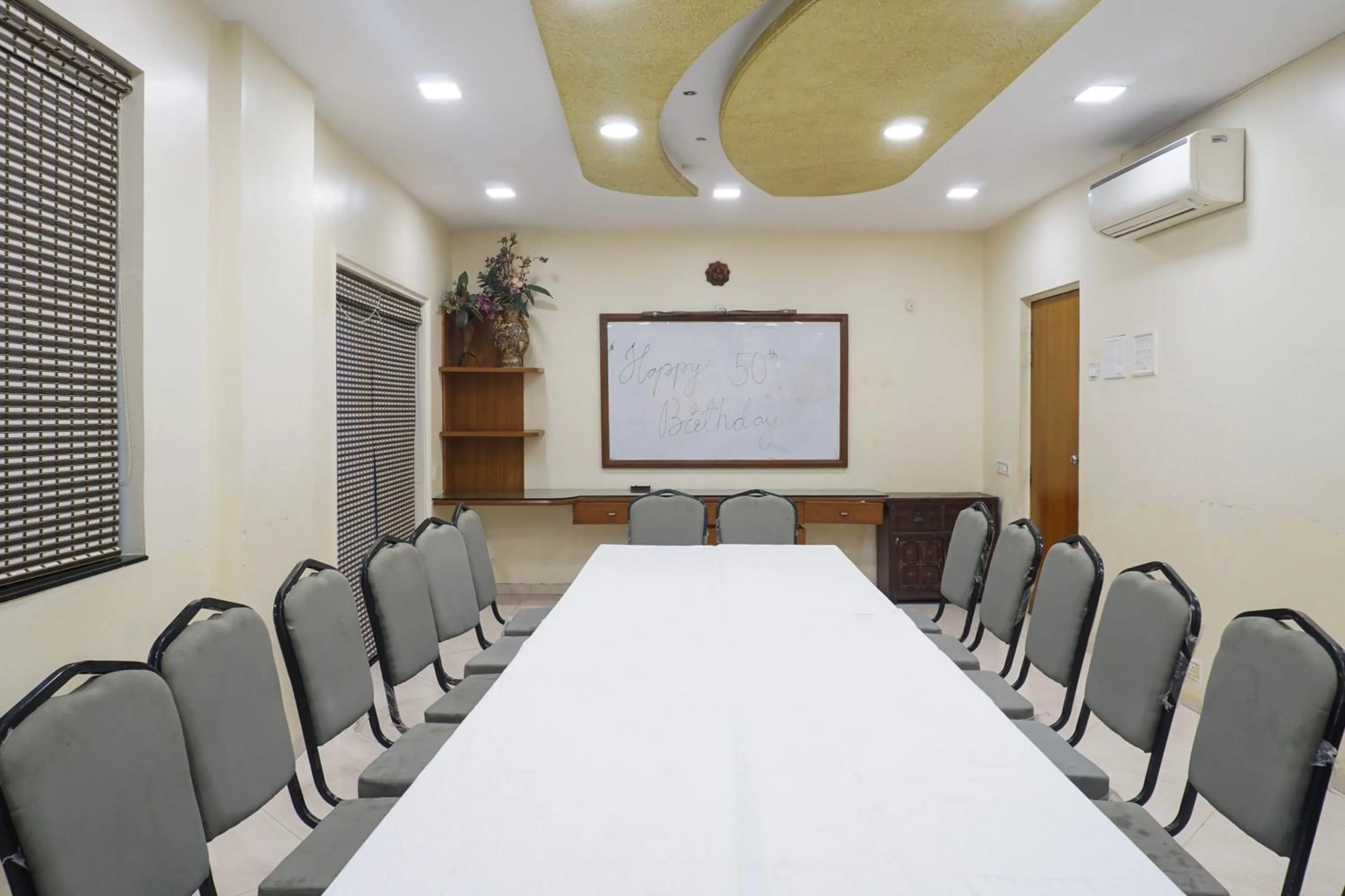 Other in Super Townhouse Oak Prabhat Road