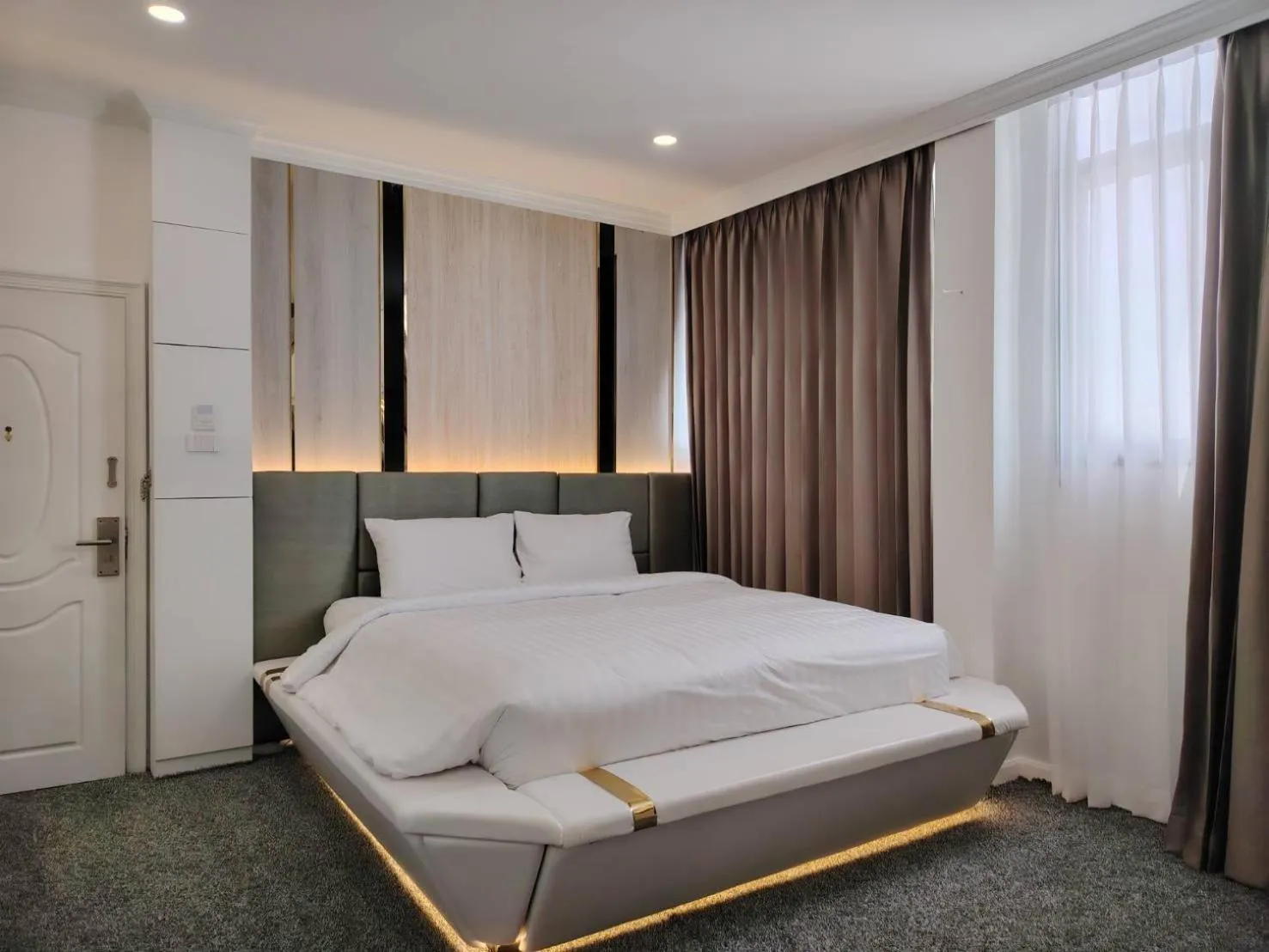 Bed in DEBUA White House