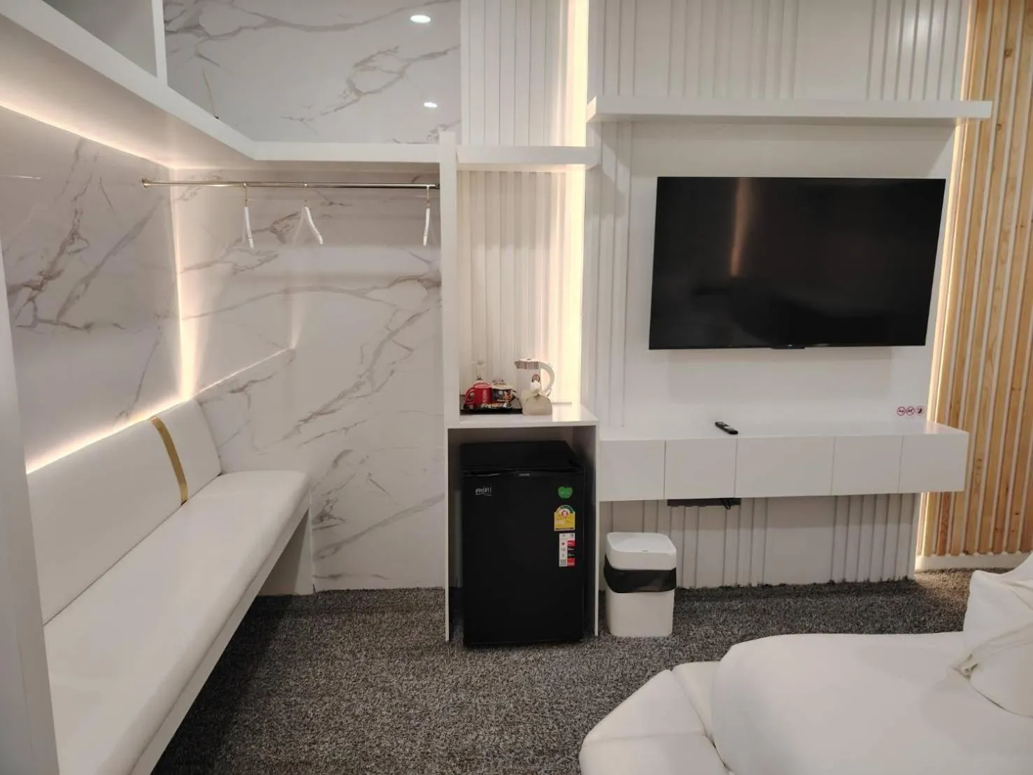 Bed in DEBUA White House