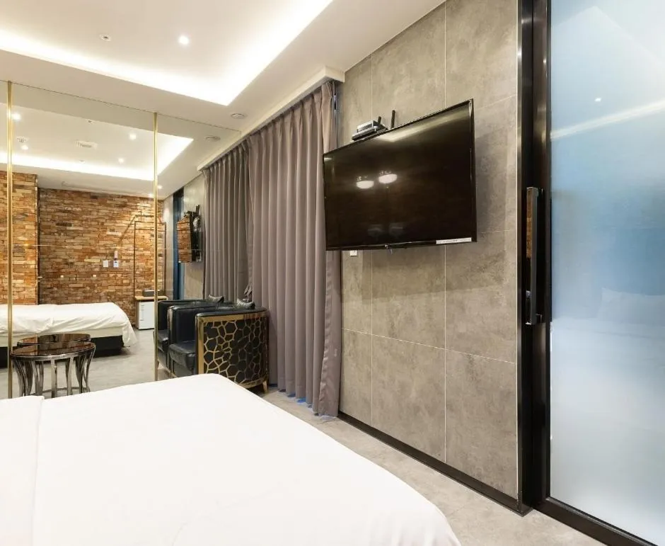 Bed in Desarts Hotel