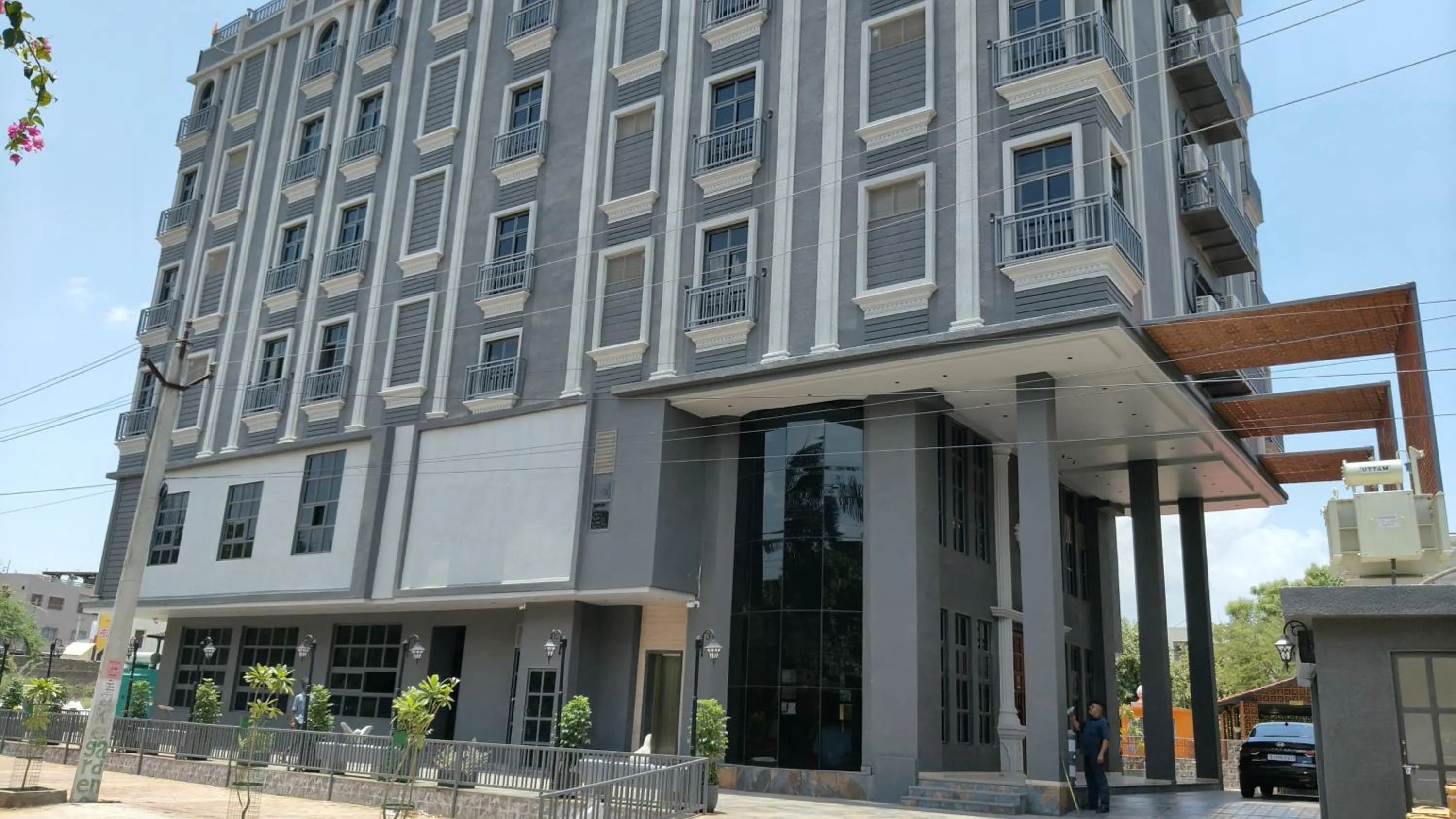 Facade/entrance in The Belita Hotel & Spa