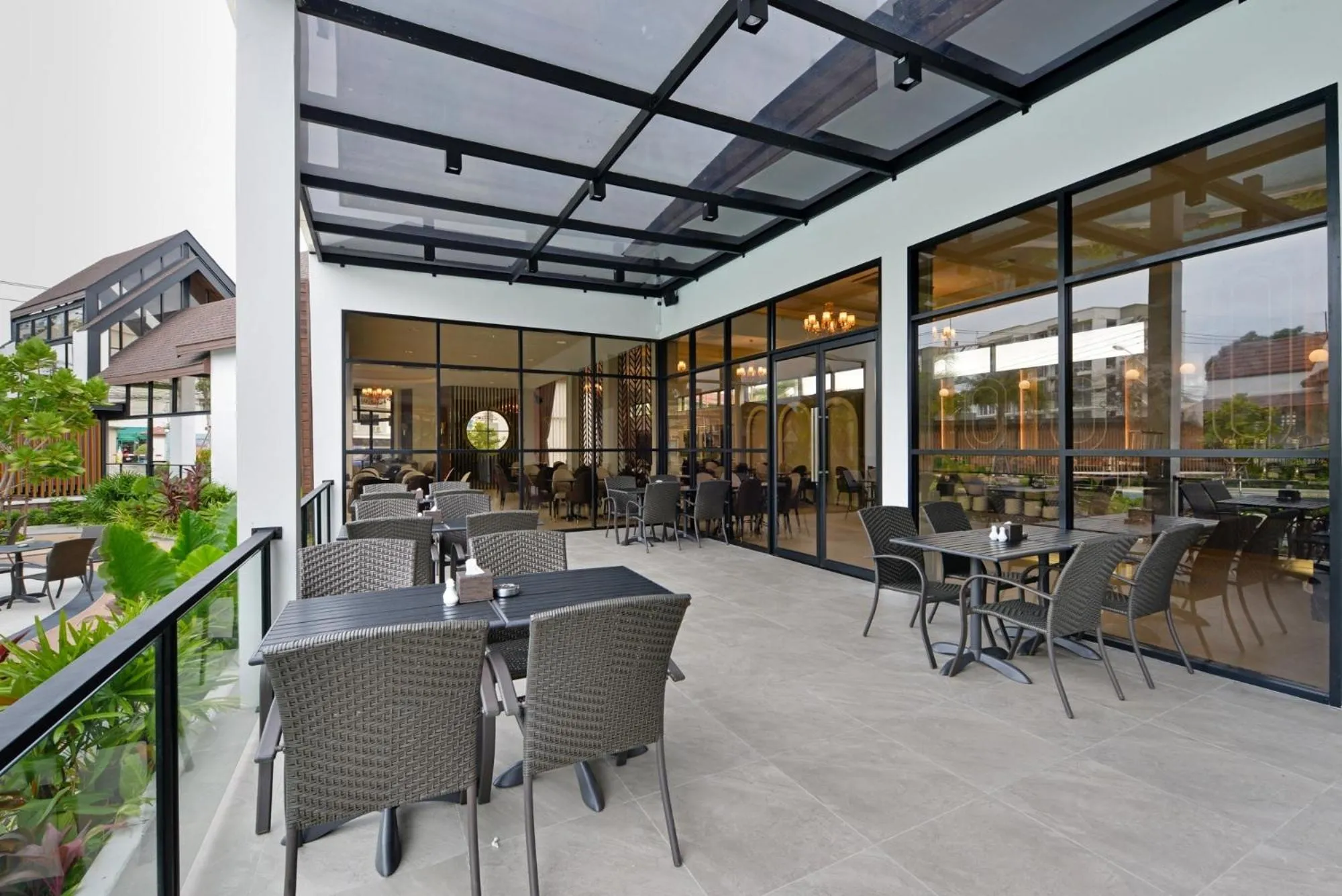 Restaurant/places to eat in Kastel Pattaya Hotel