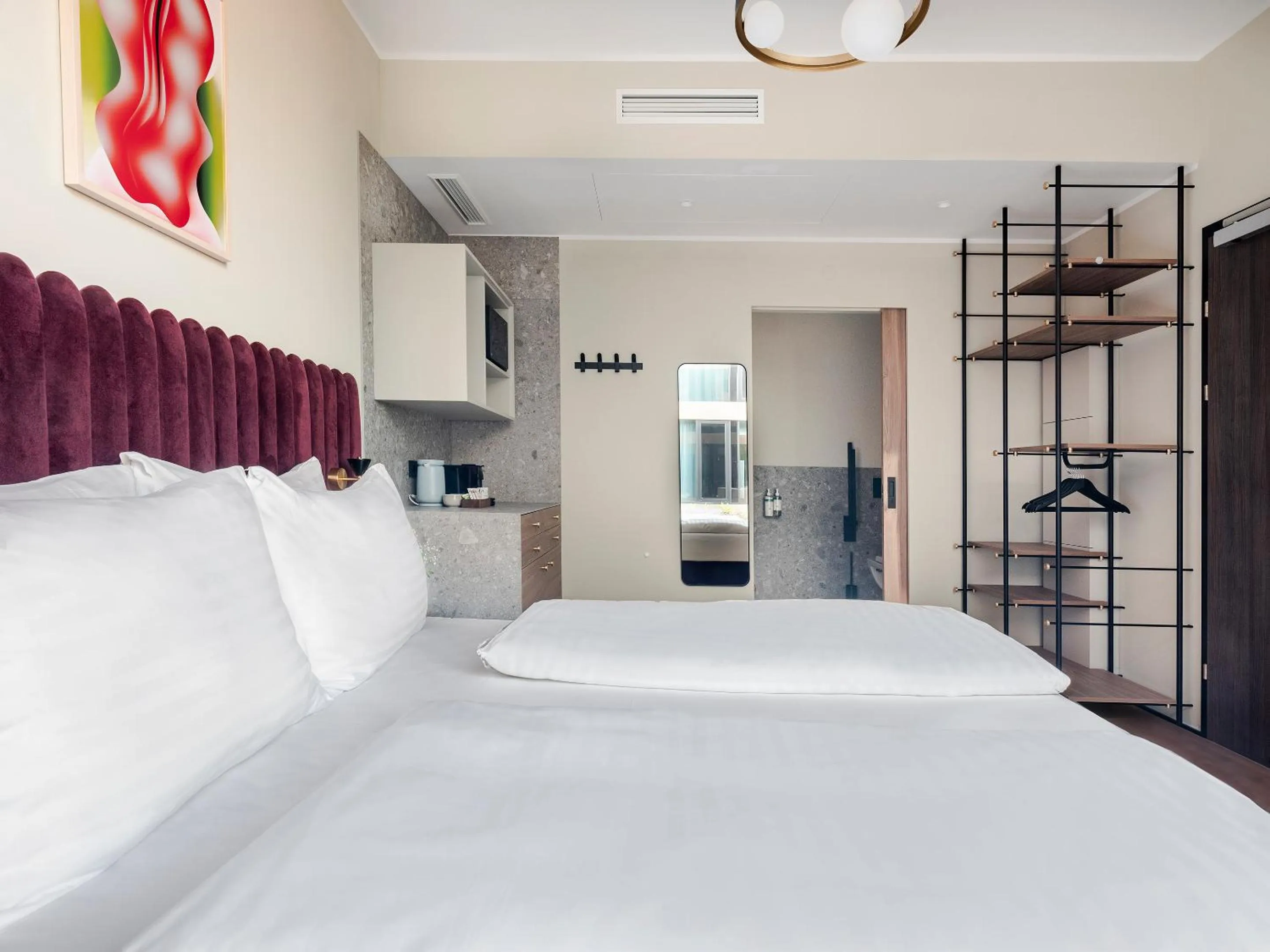 Bed in Numa Salzburg Vogelweider