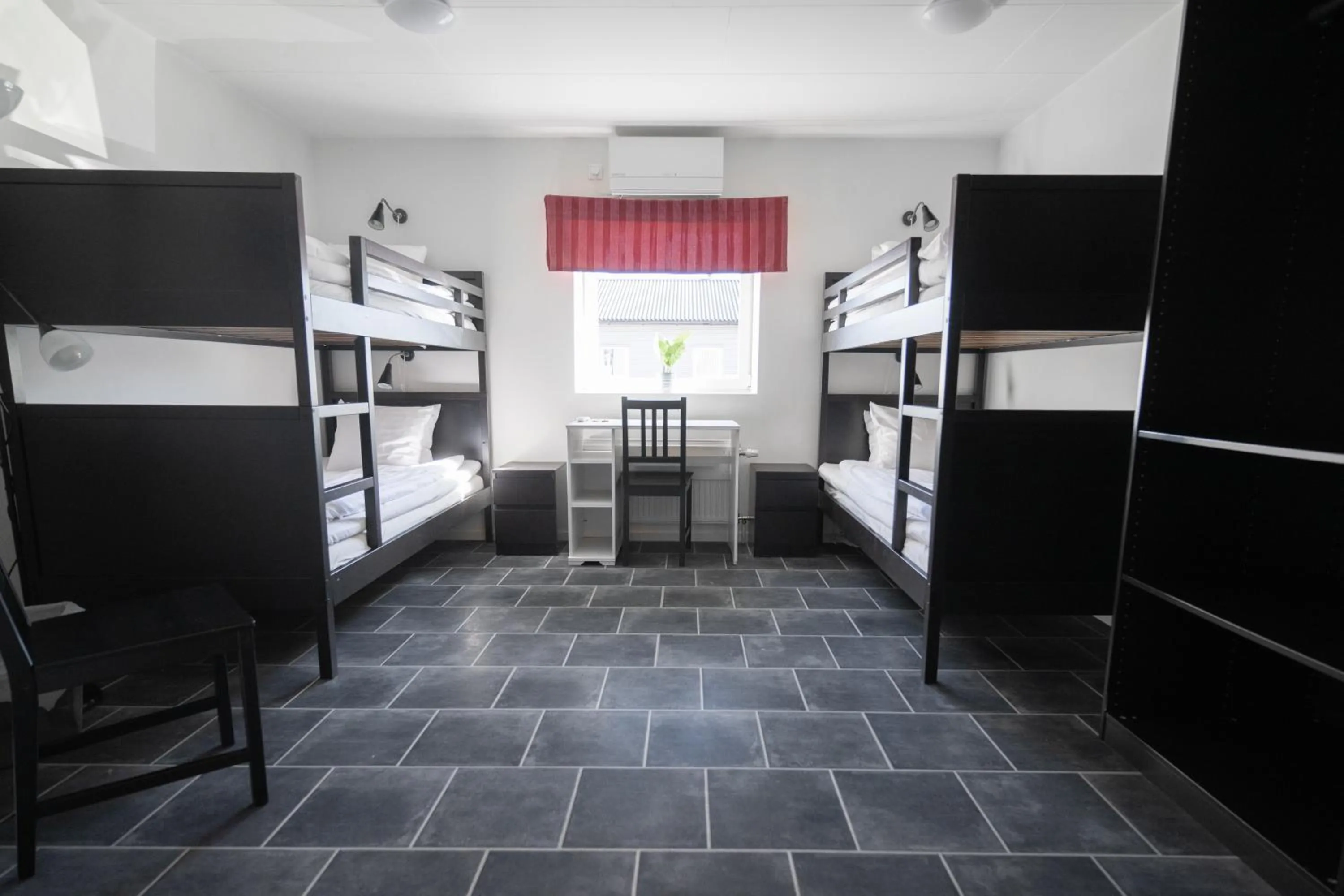 Bedroom, Bed in Brink Annéx