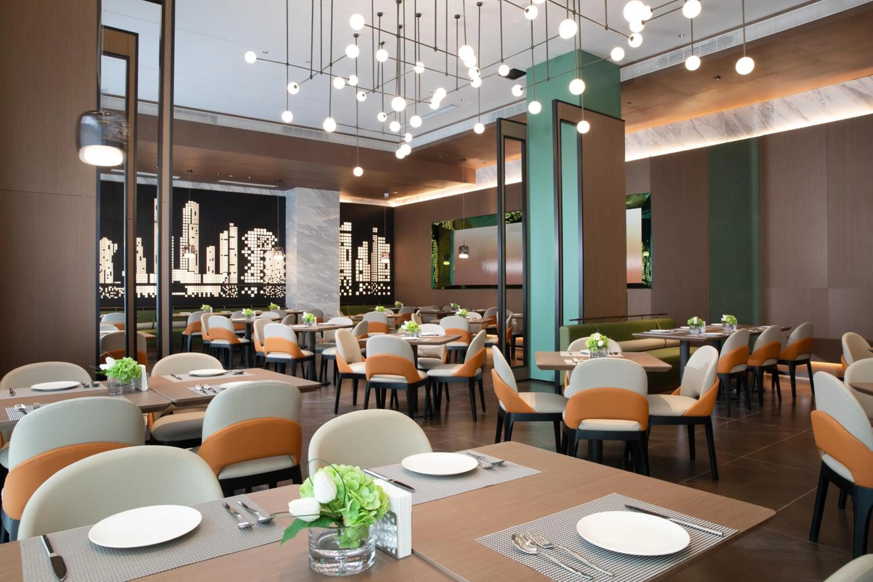 Restaurant/places to eat in Hilton by Hampton Chengdu North Railway Station