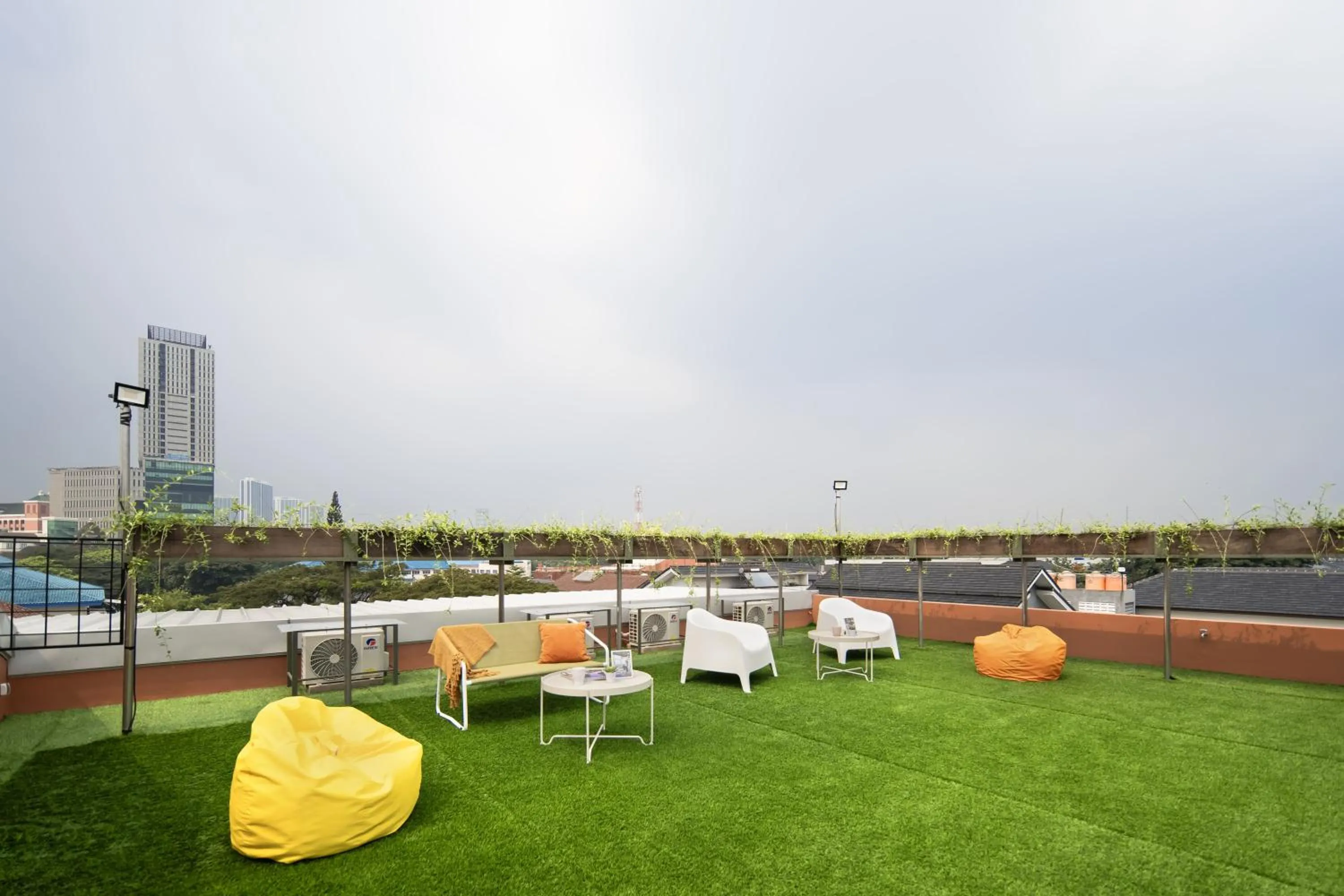 Garden view in Cove Equatoria