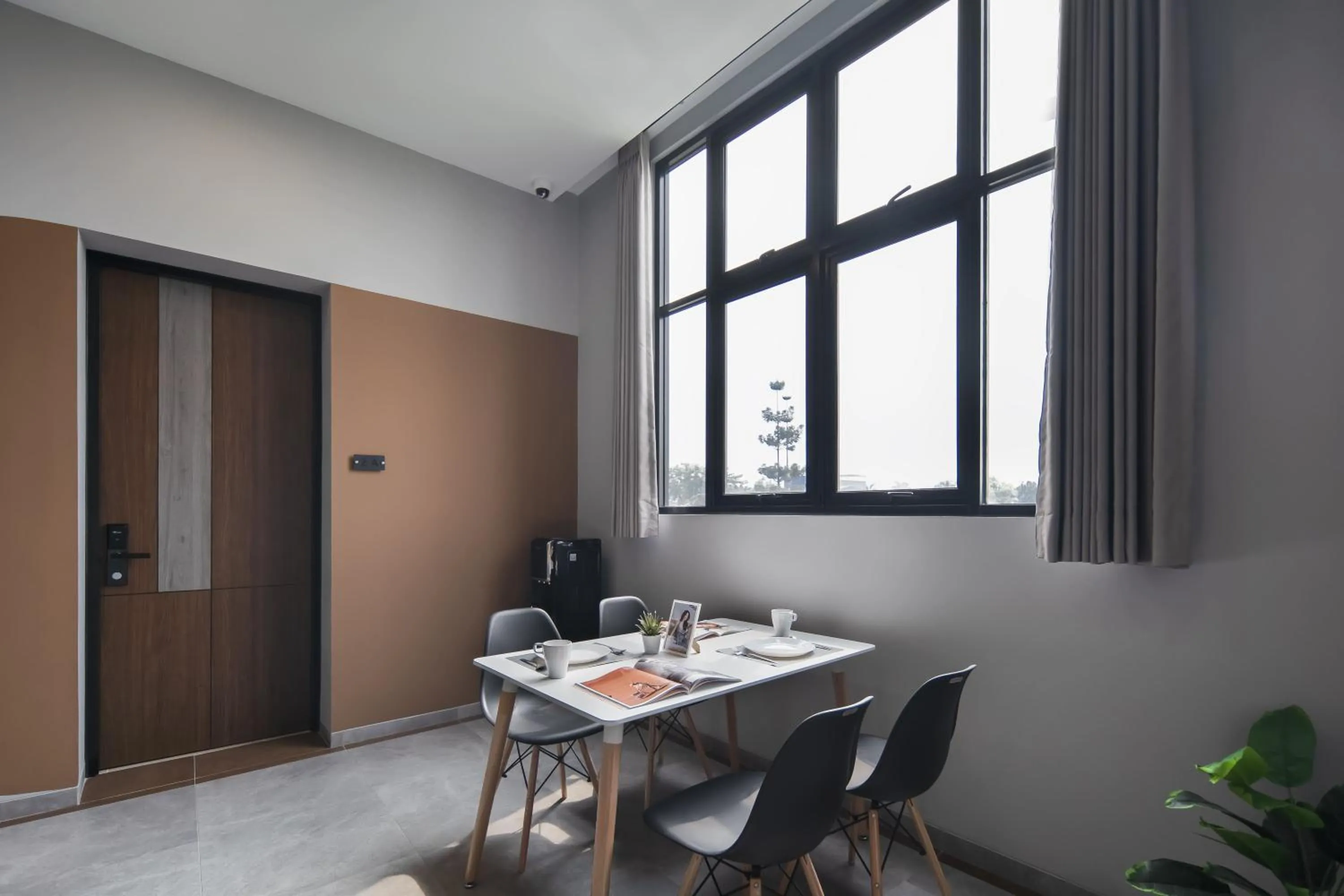 Seating area in Cove Equatoria