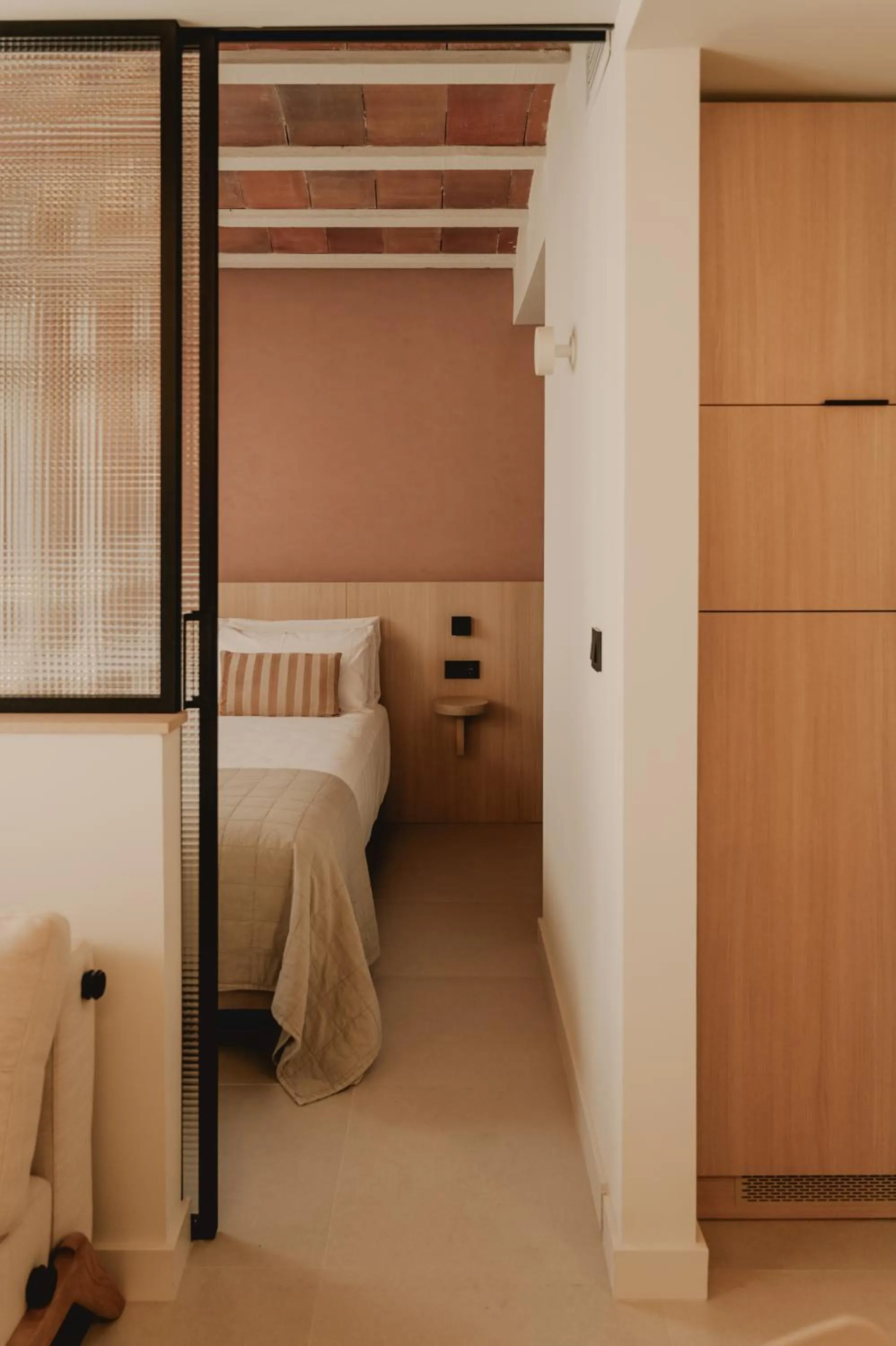 Bedroom, Bed in Pau Suites