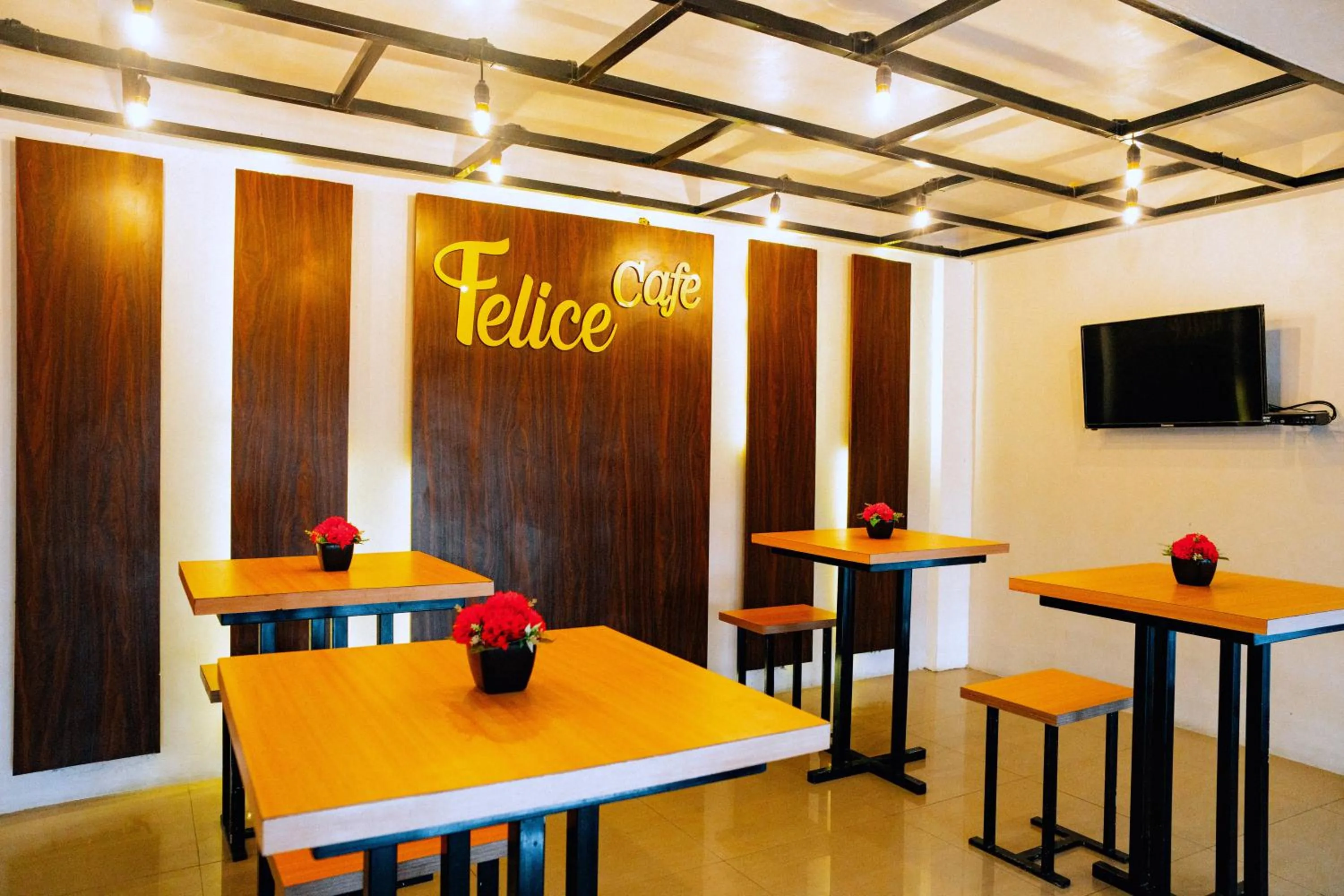 Restaurant/places to eat in Casa Felice by Reccoma