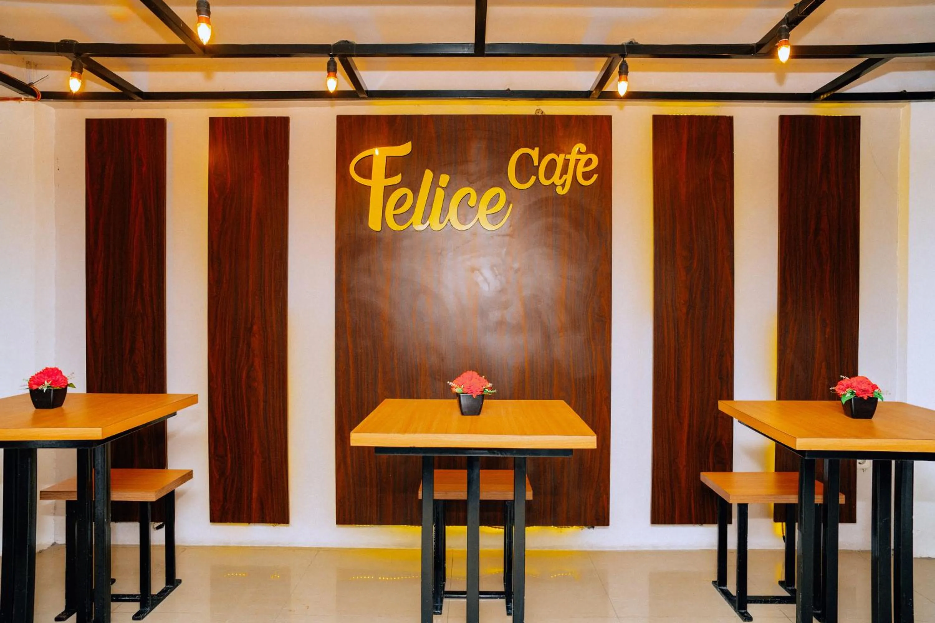 Restaurant/places to eat in Casa Felice by Reccoma