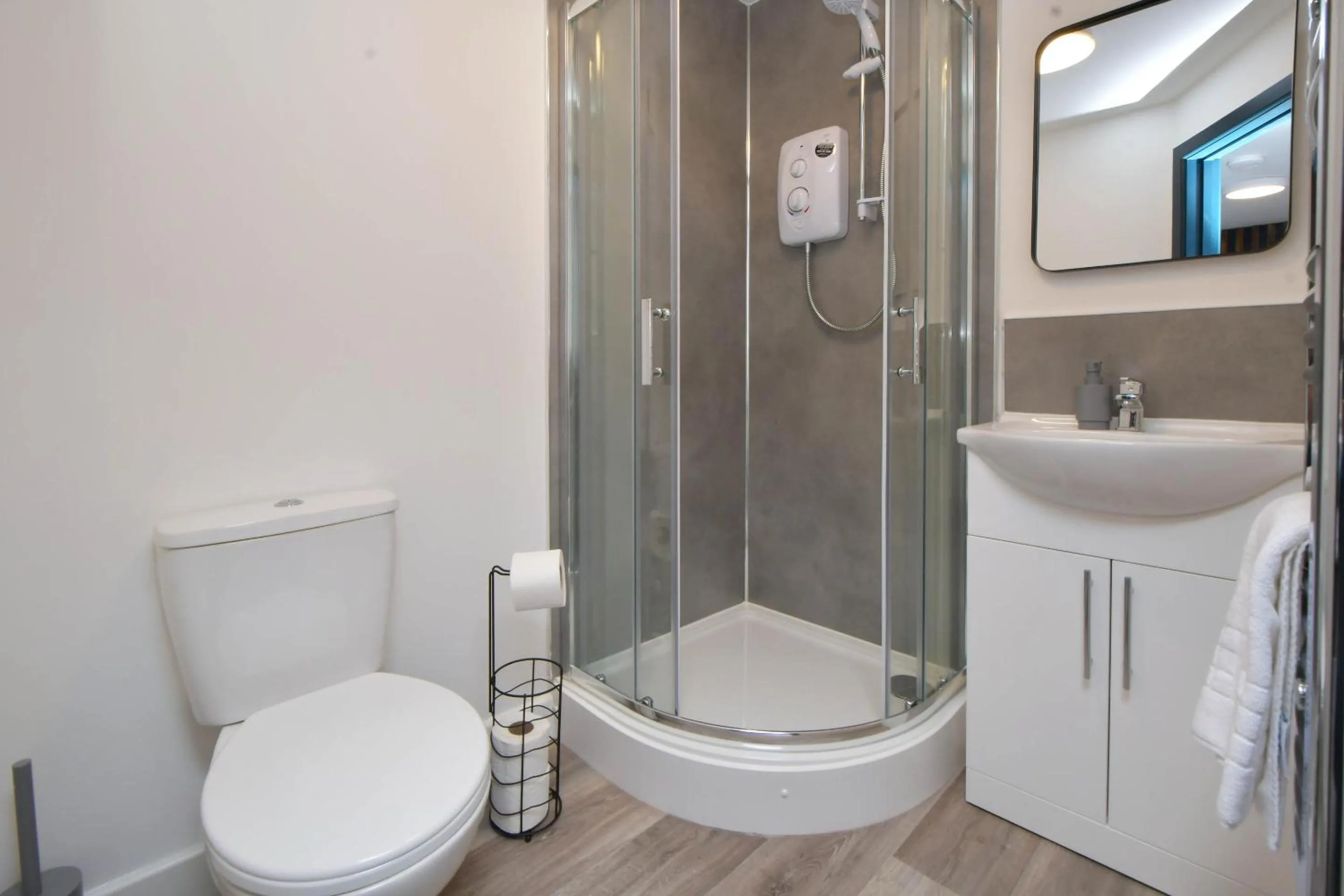 Bathroom in Stay at Shobnall Road Rooms and Studios Burton