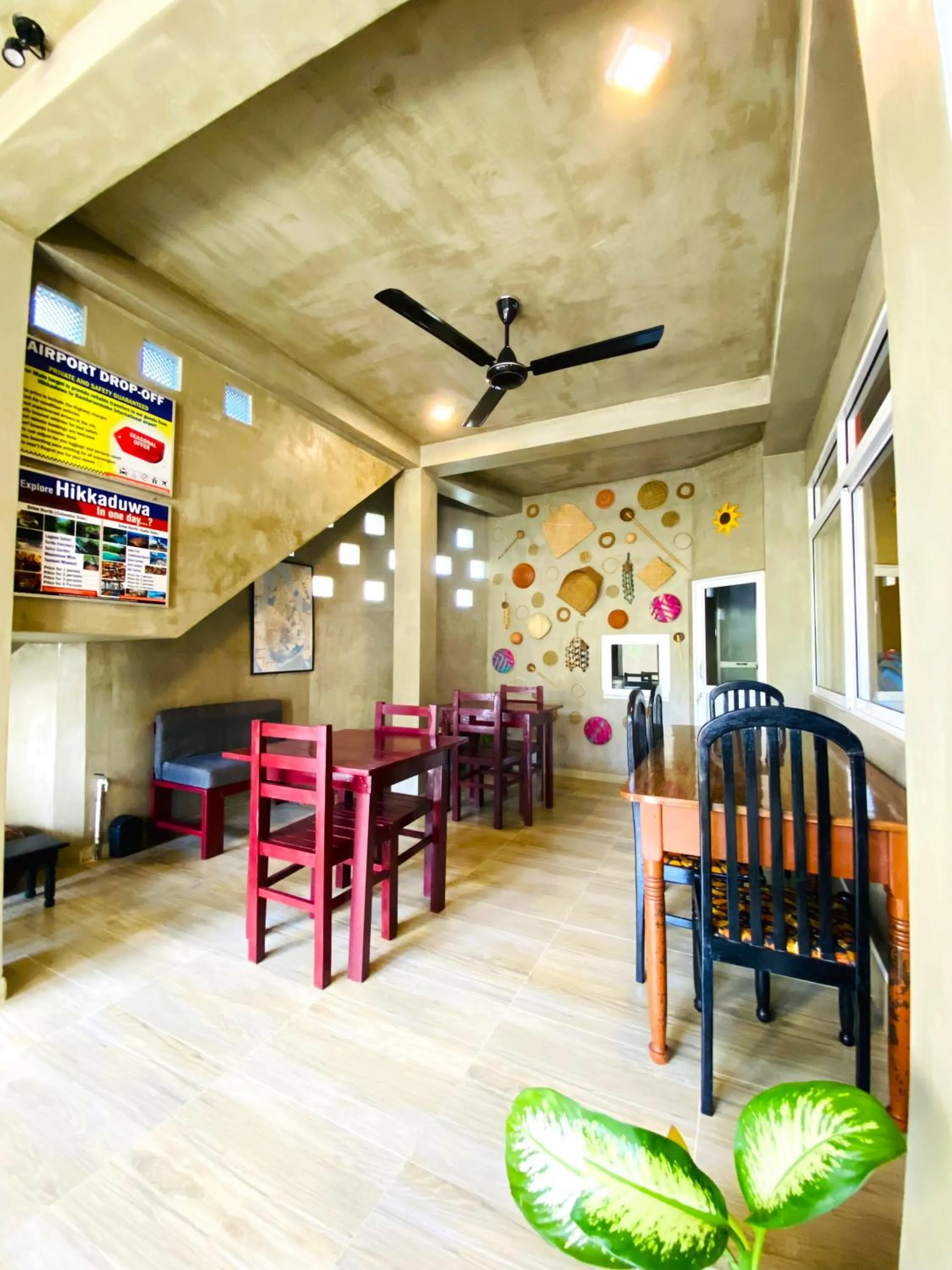 Restaurant/places to eat in Tamara Motels