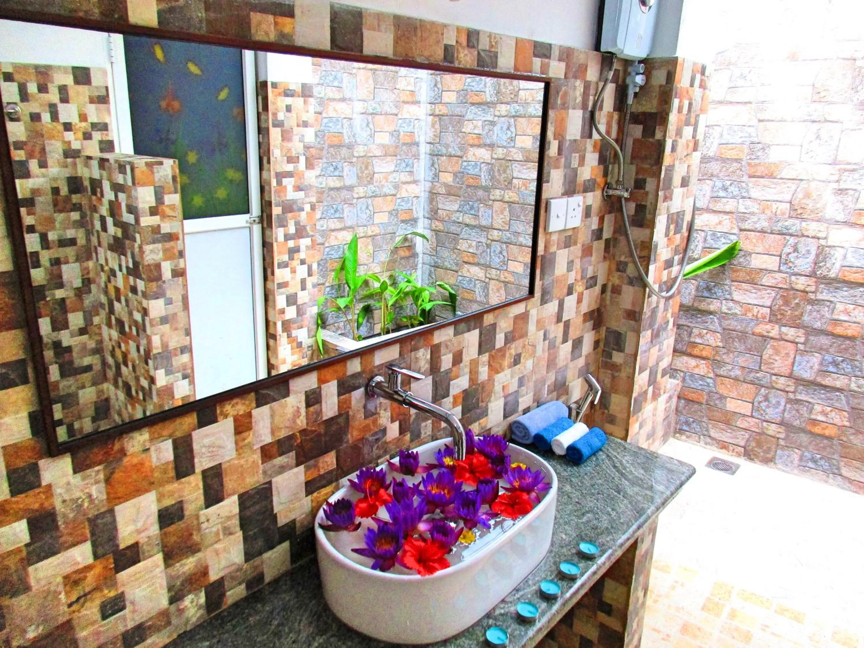 Bathroom in Tamara Motels