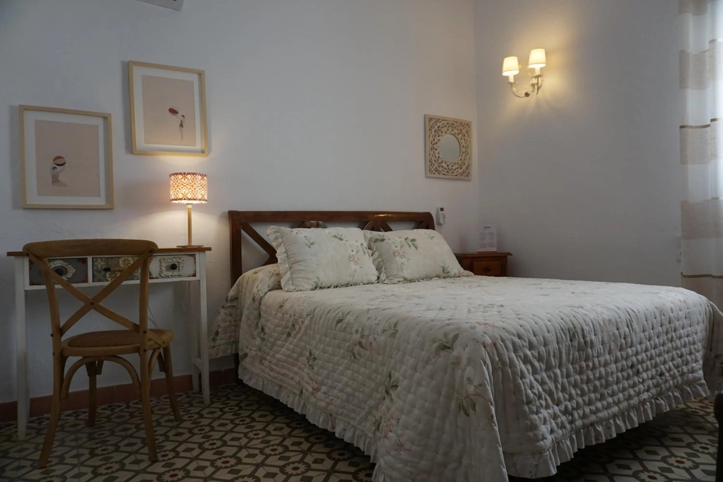 Bed in Montserrat Casa del Mar