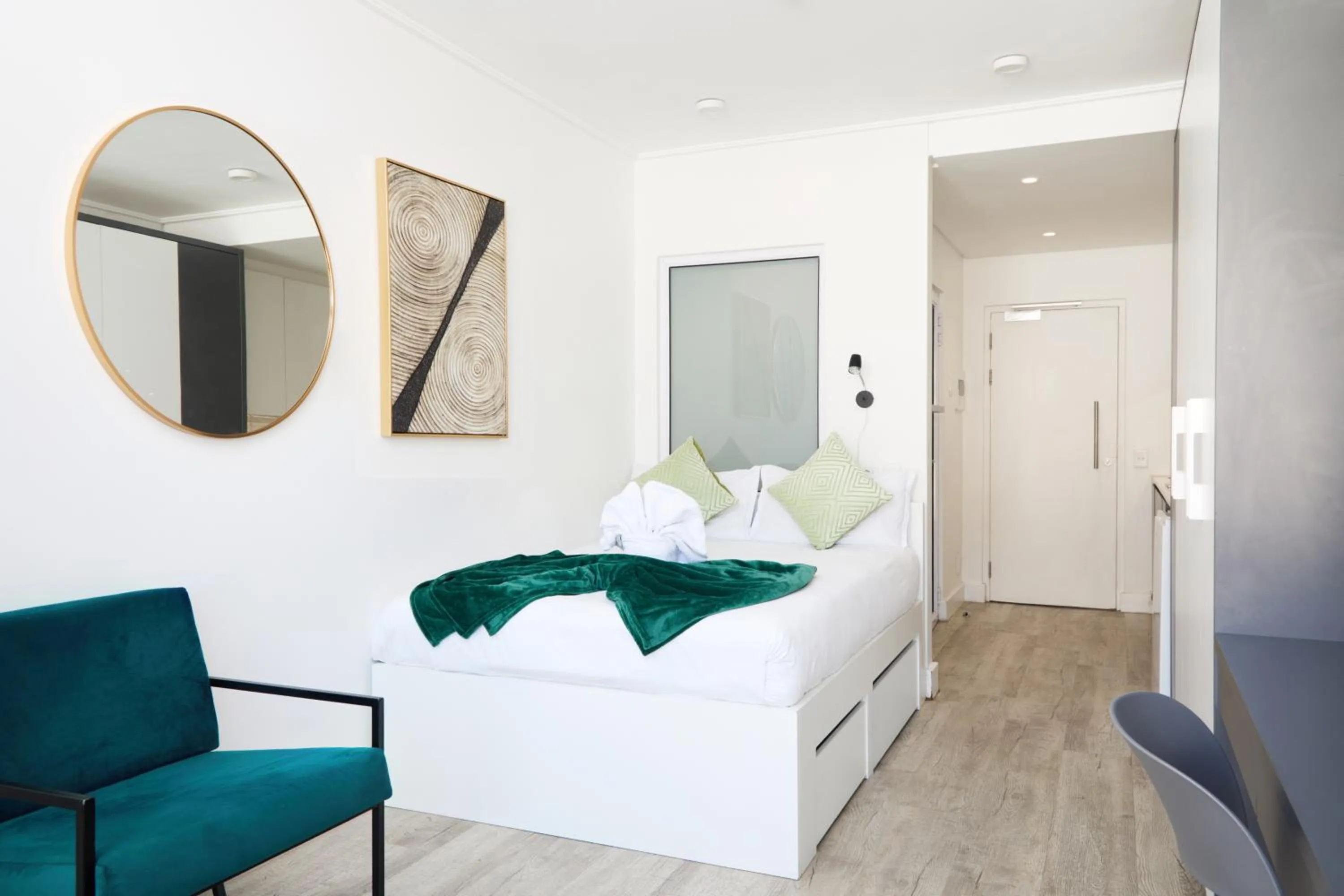 Bed in City Club at 1 on Albert Building