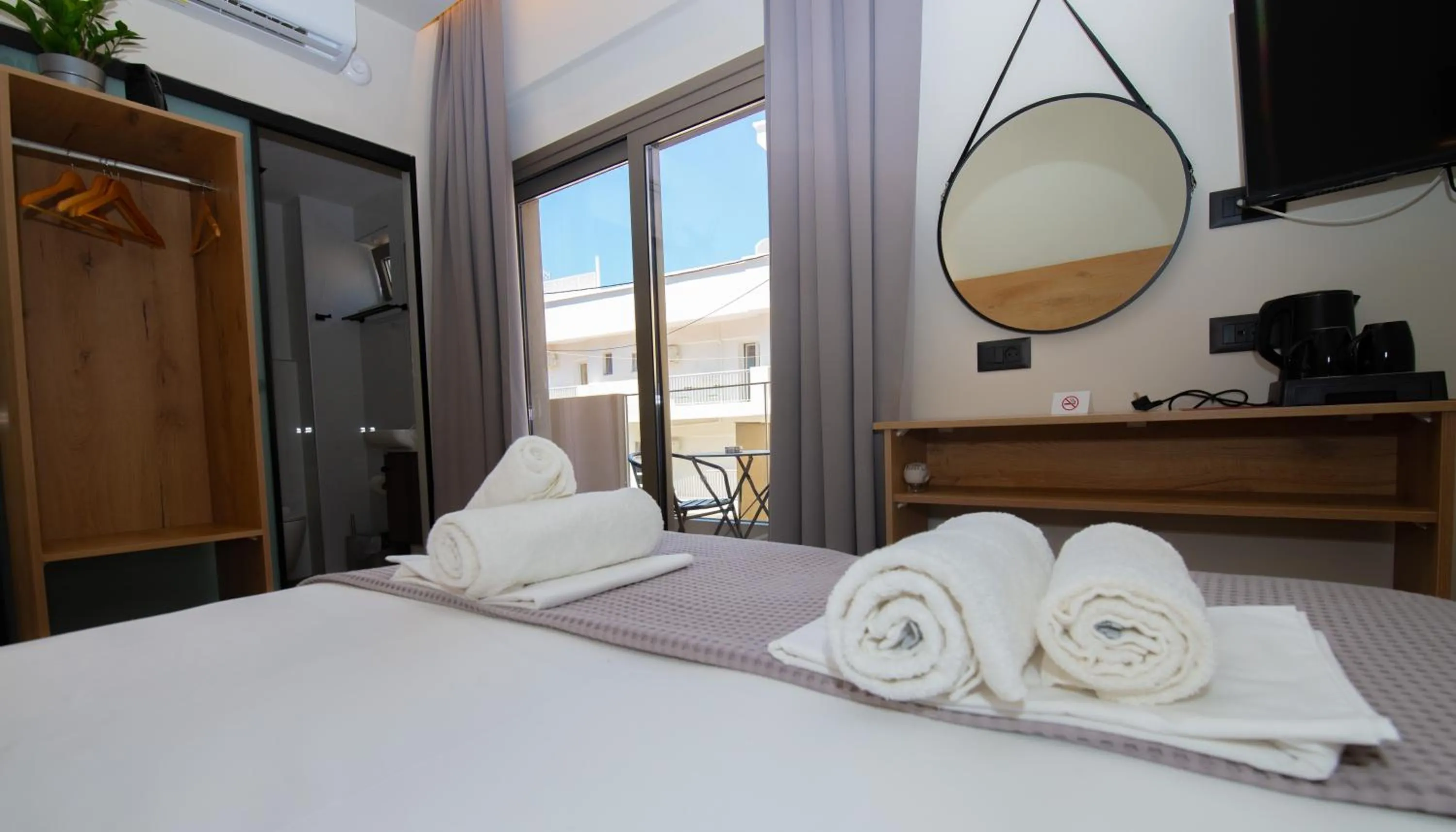 Bedroom, Bed in Lunar Hotel Modern Boutique