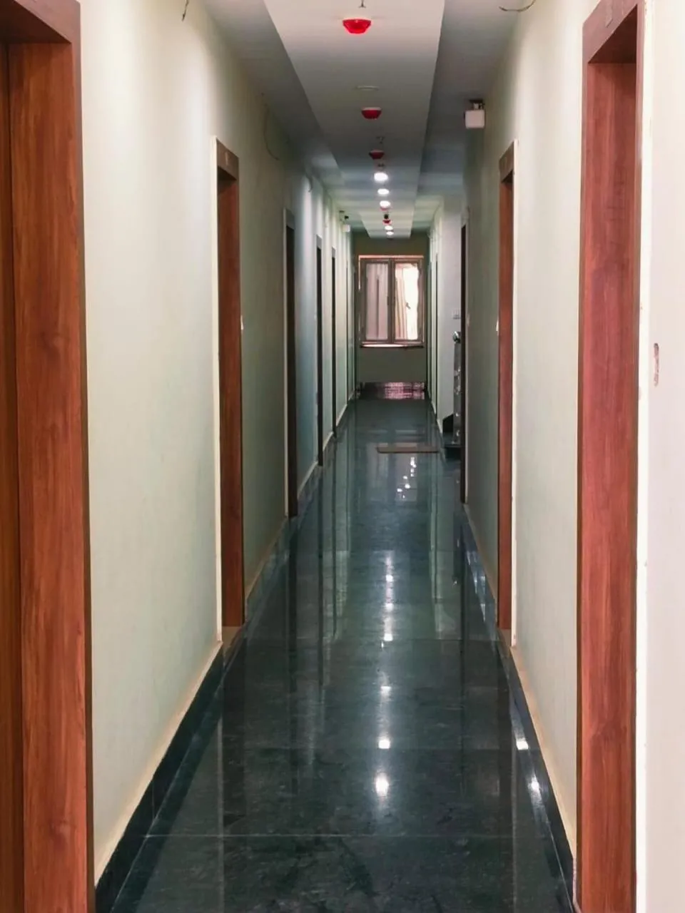 Hotel Shree Radha Krishna