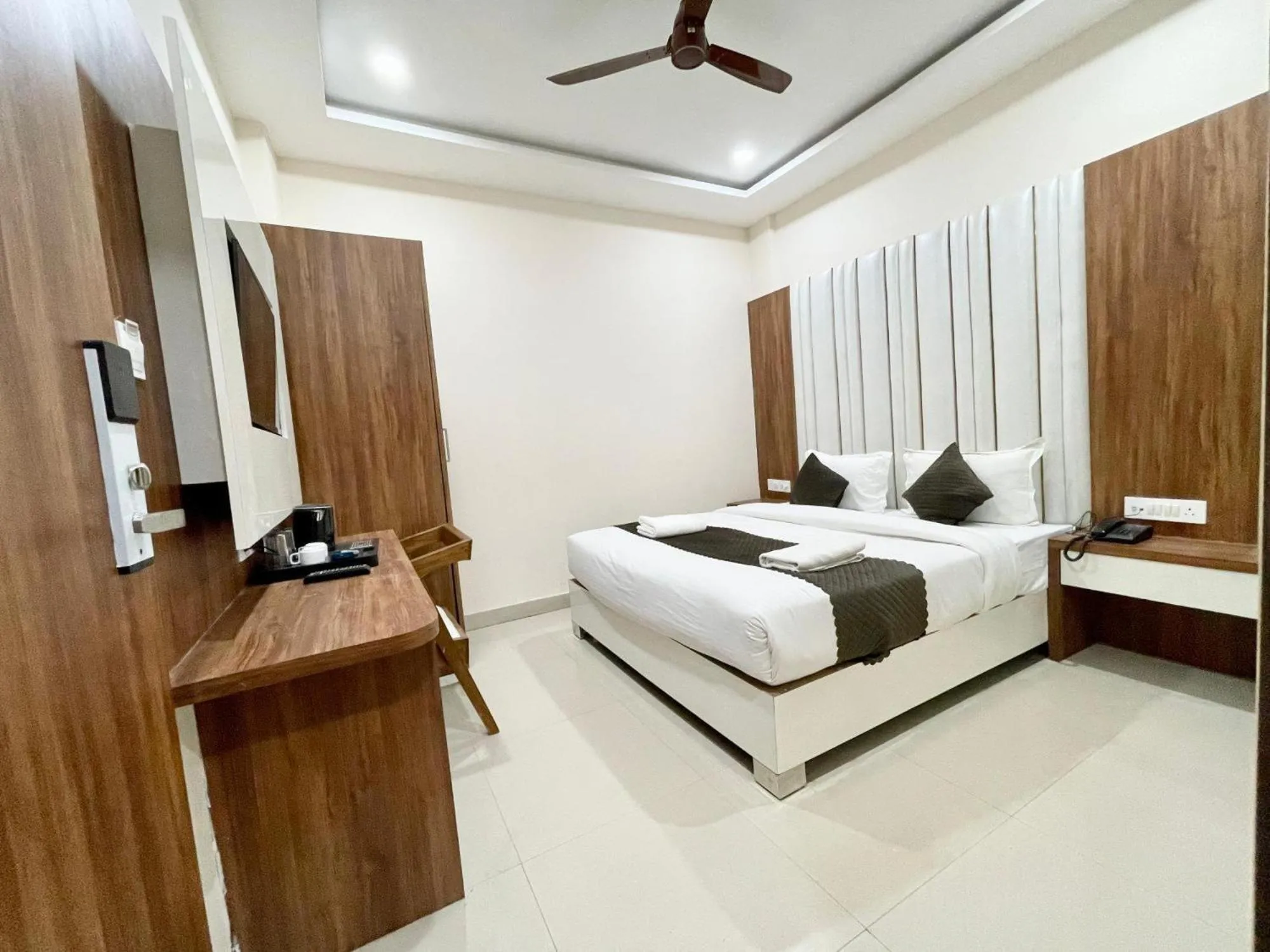 Bed in Hotel Shree Radha Krishna