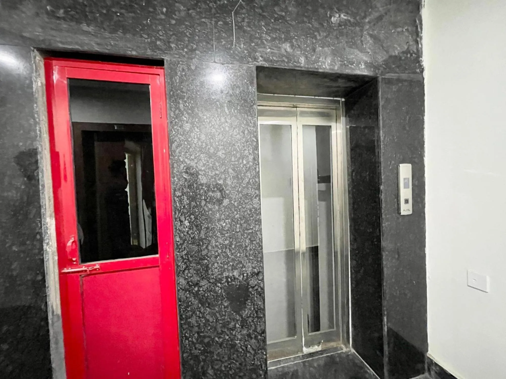 Hotel Shree Radha Krishna