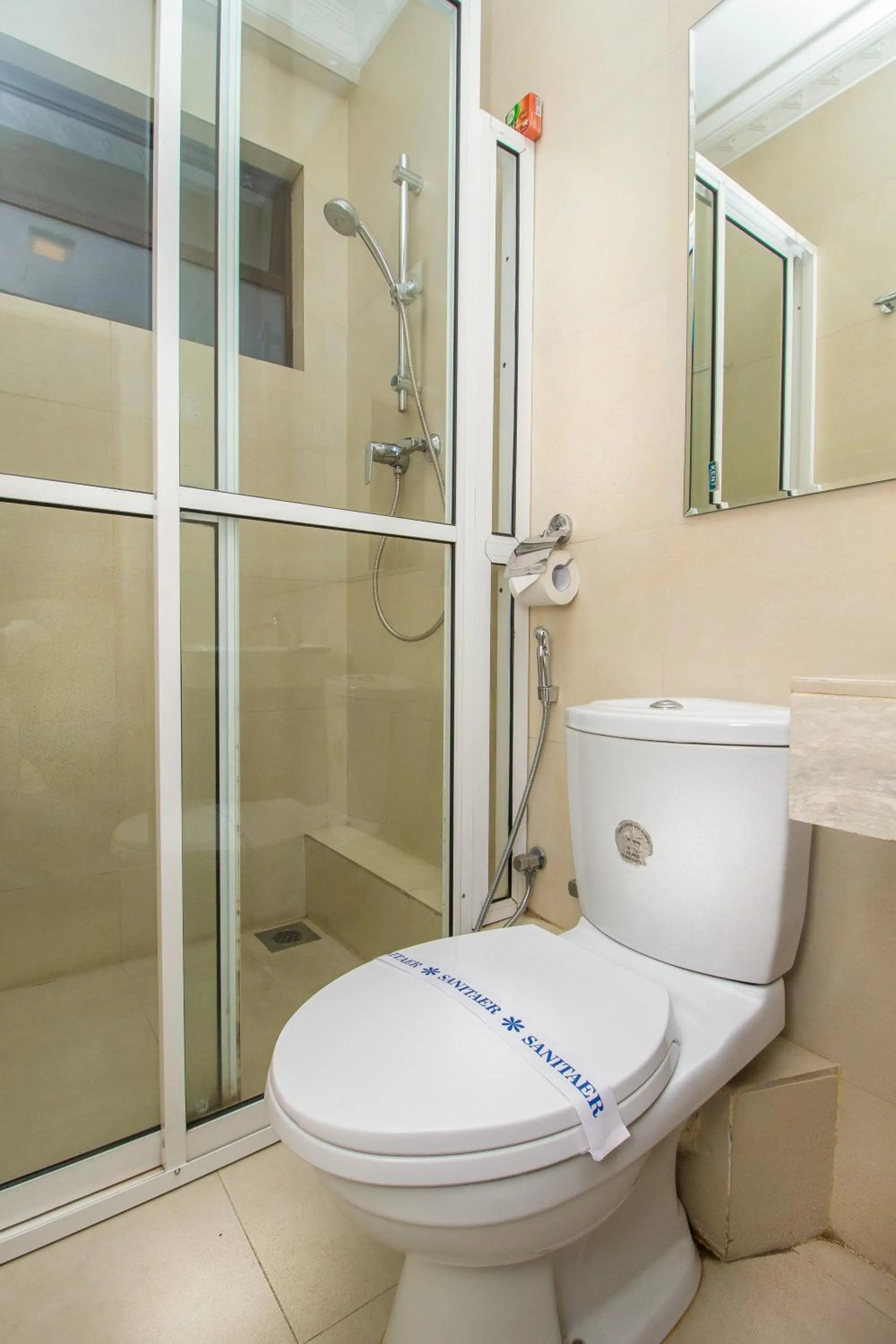 Toilet in Sevana City Hotel