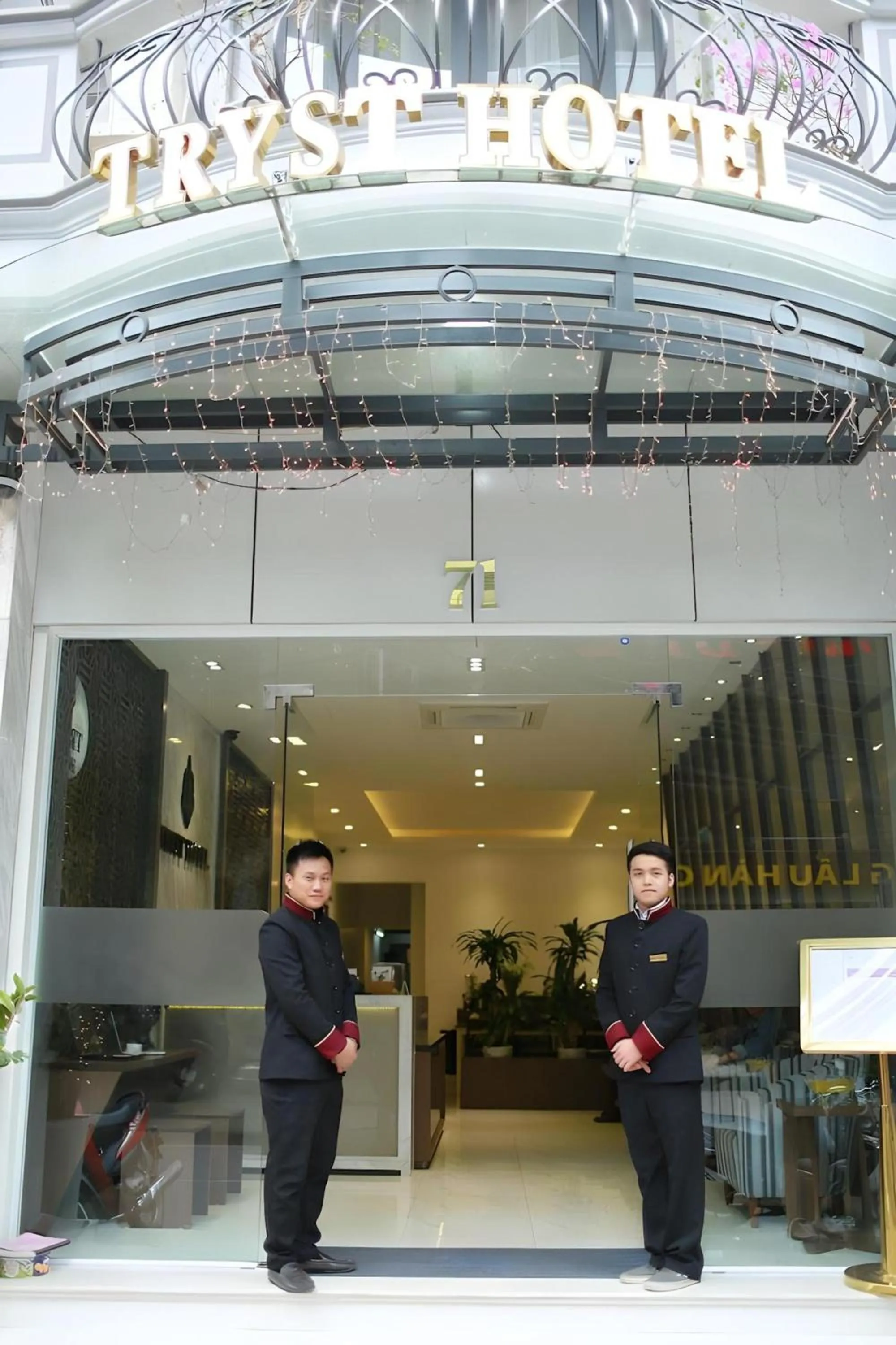 Property building in Collection O Le Grand Hanoi hotel - The Tryst