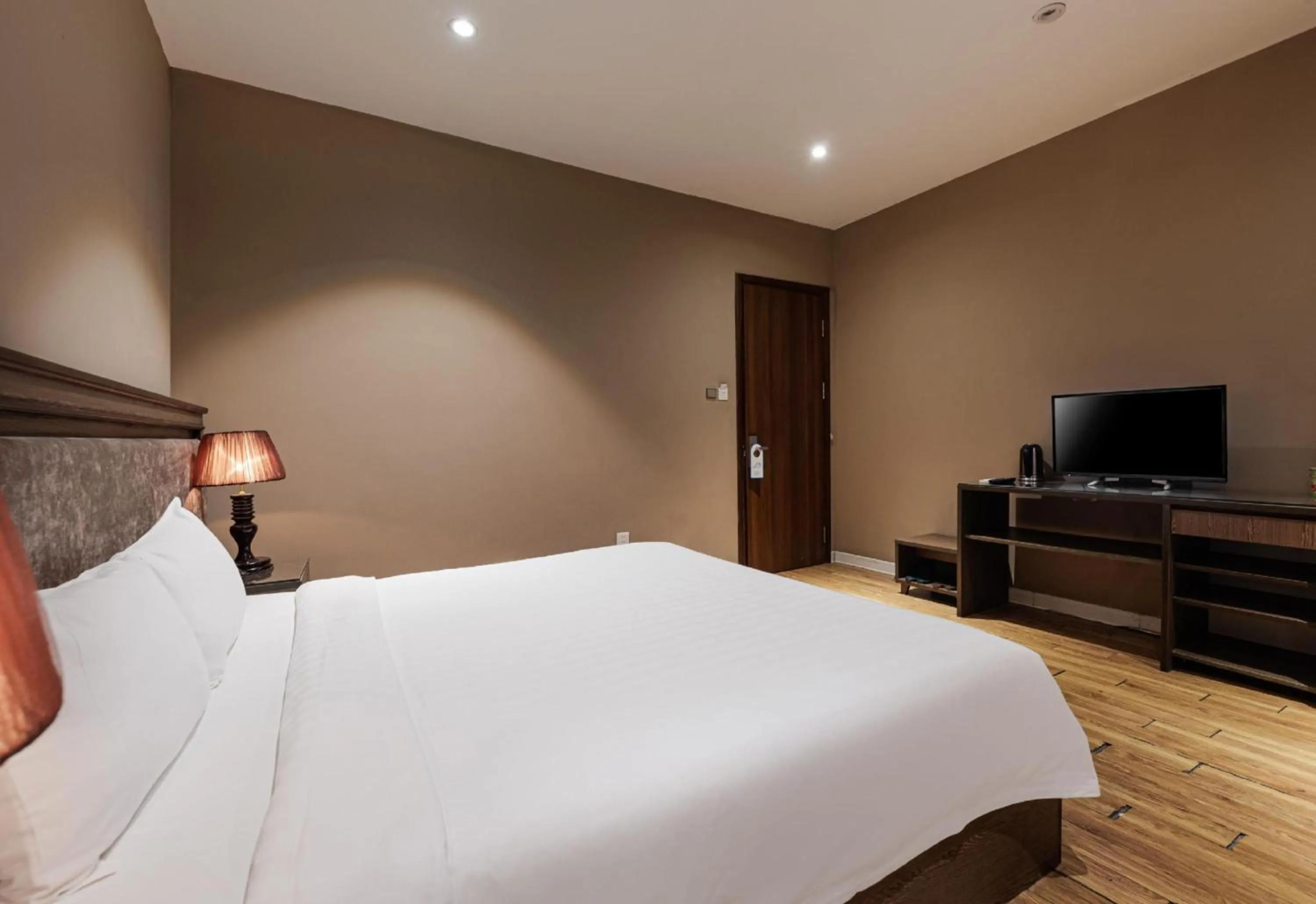 Bedroom, Bed in Collection O Le Grand Hanoi hotel - The Tryst