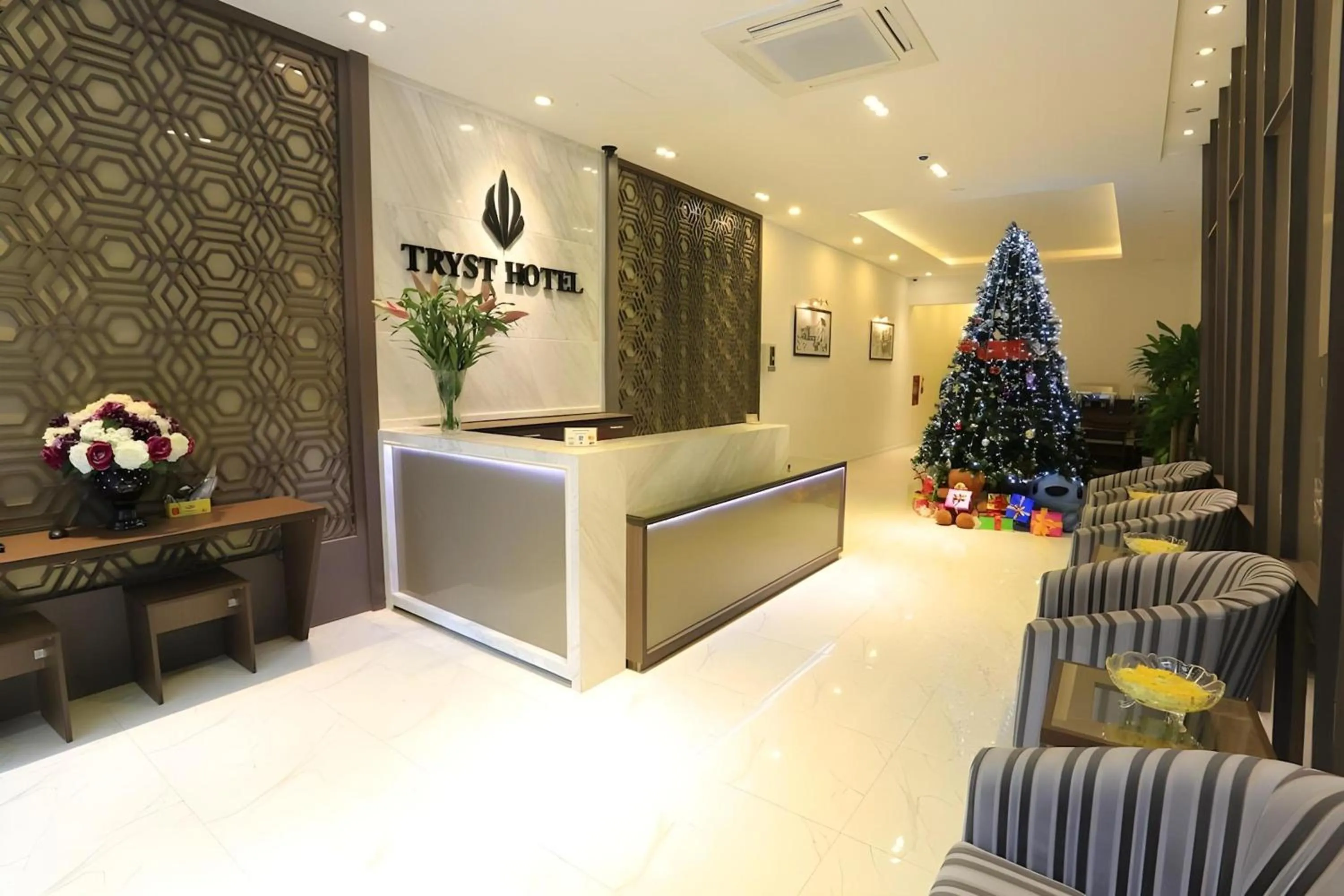 Lobby or reception in Collection O Le Grand Hanoi hotel - The Tryst